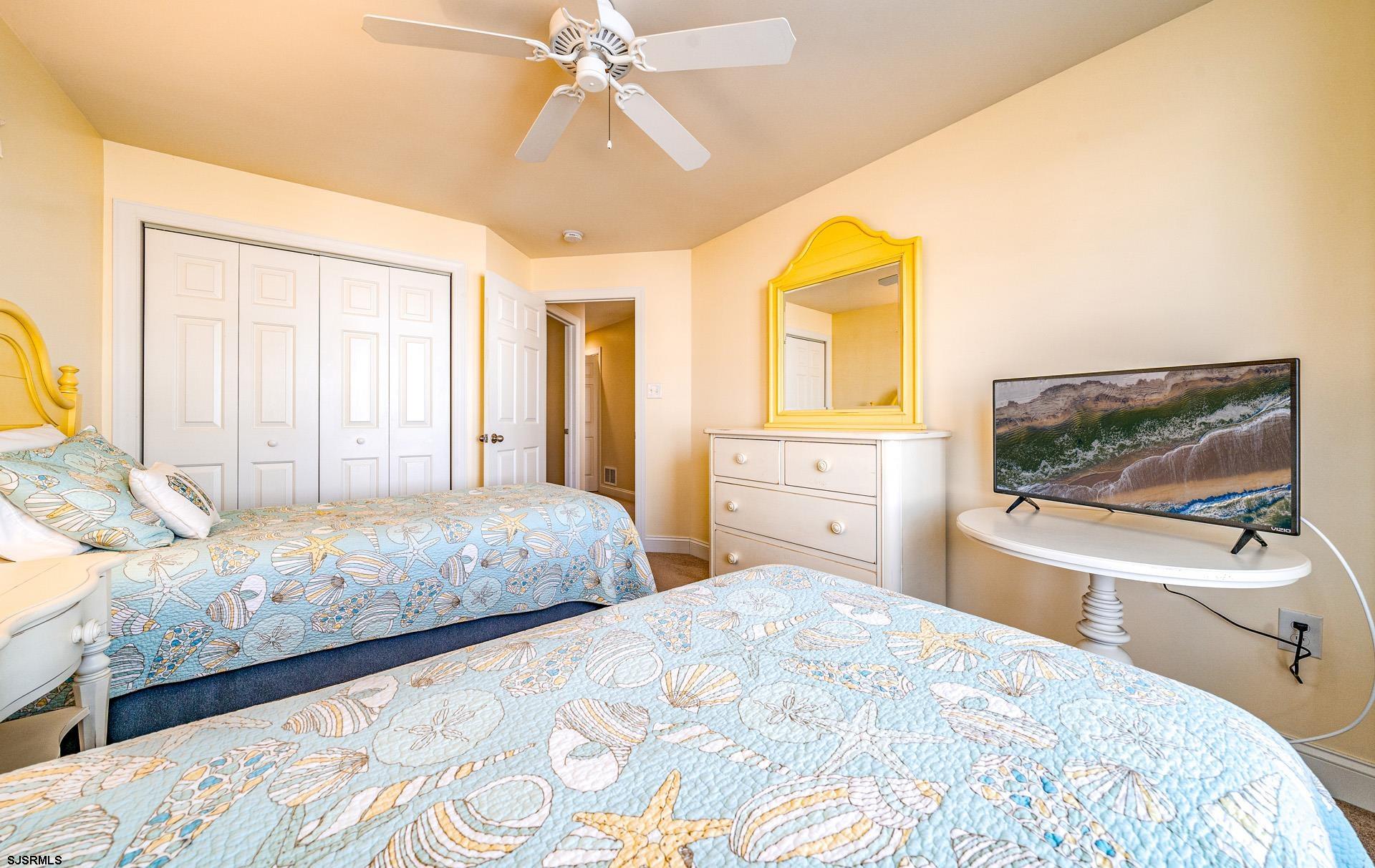 2728 Asbury Ave Unit: 1