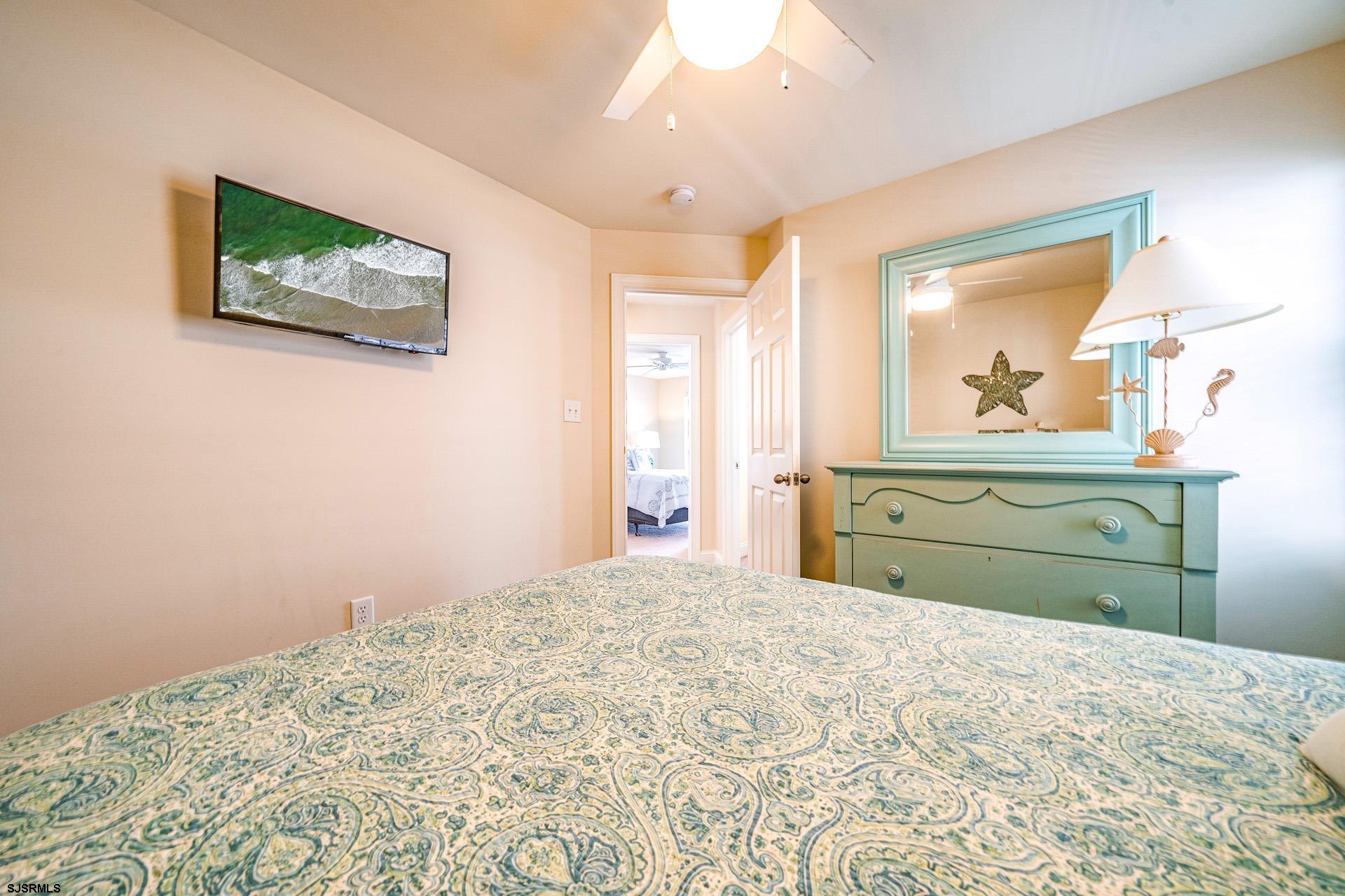 2728 Asbury Ave Unit: 1