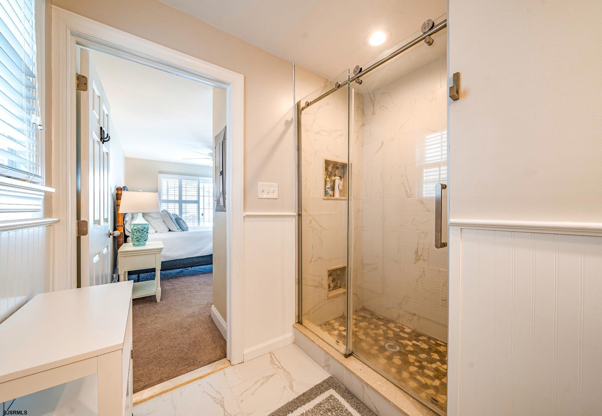 2728 Asbury Ave Unit: 1