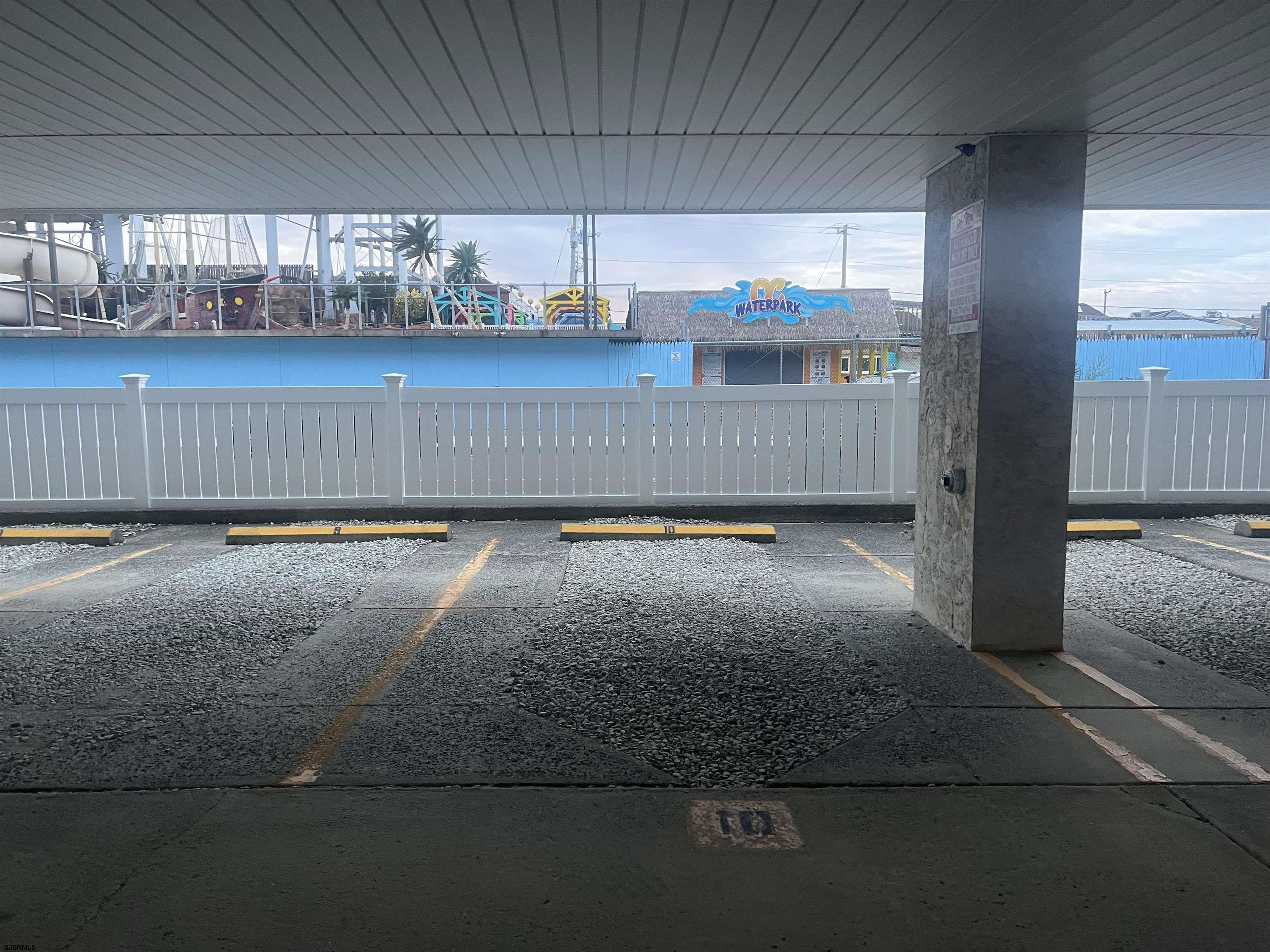 853-71 Plymouth Pl Unit: 10