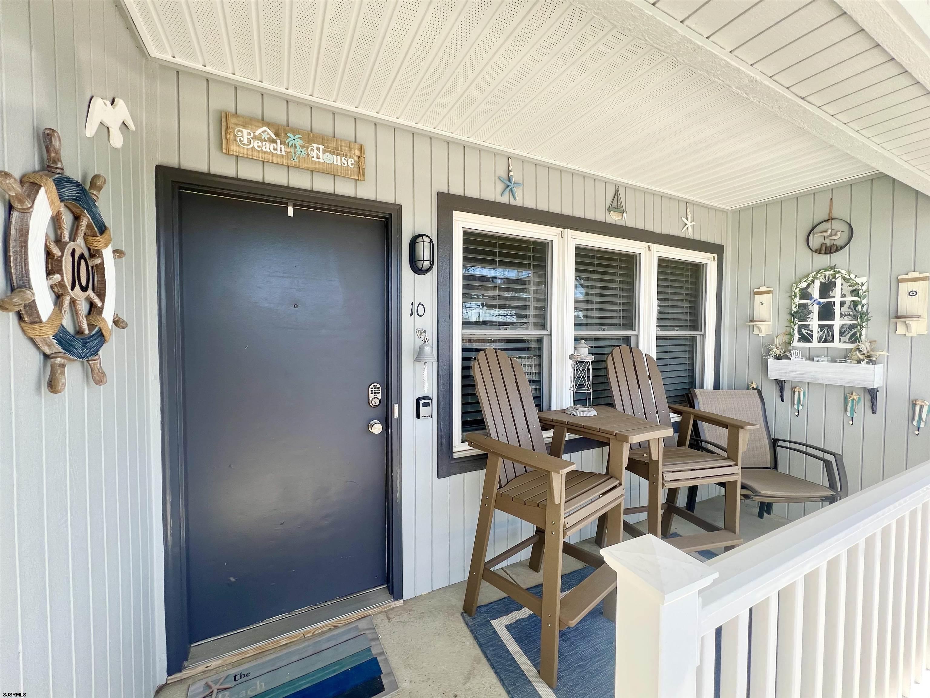 853-71 Plymouth Pl Unit: 10