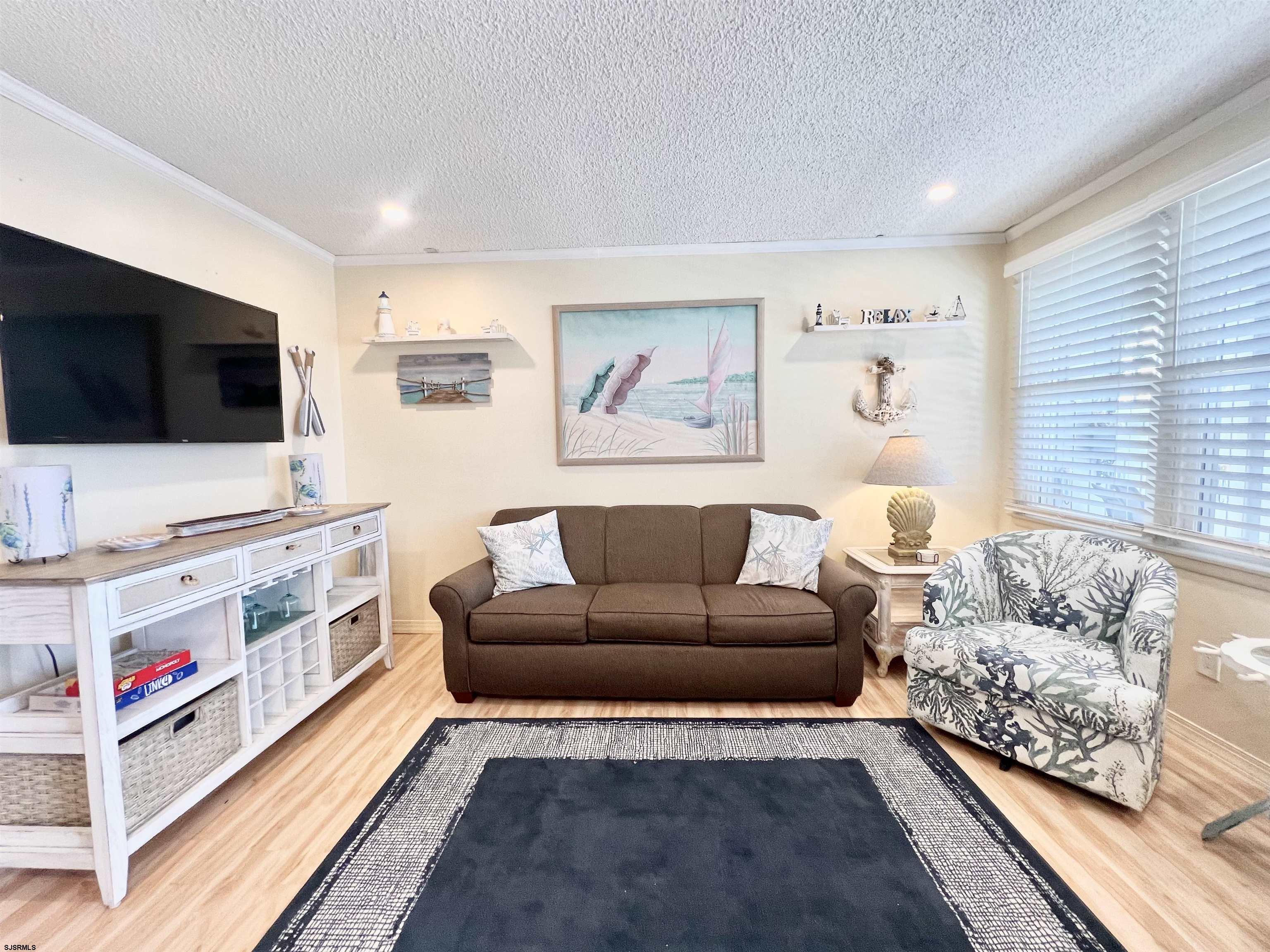 853-71 Plymouth Pl Unit: 10