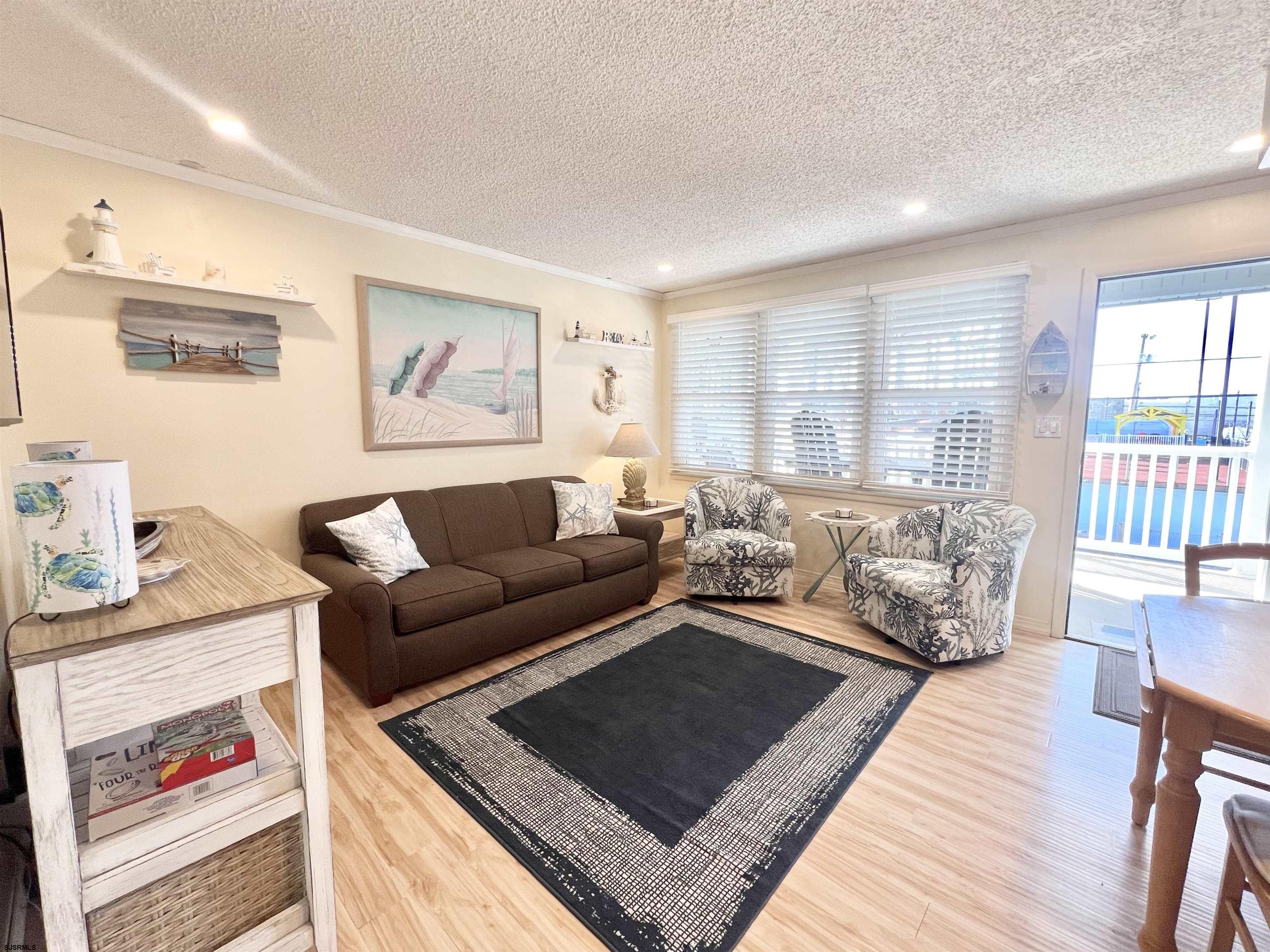 853-71 Plymouth Pl Unit: 10