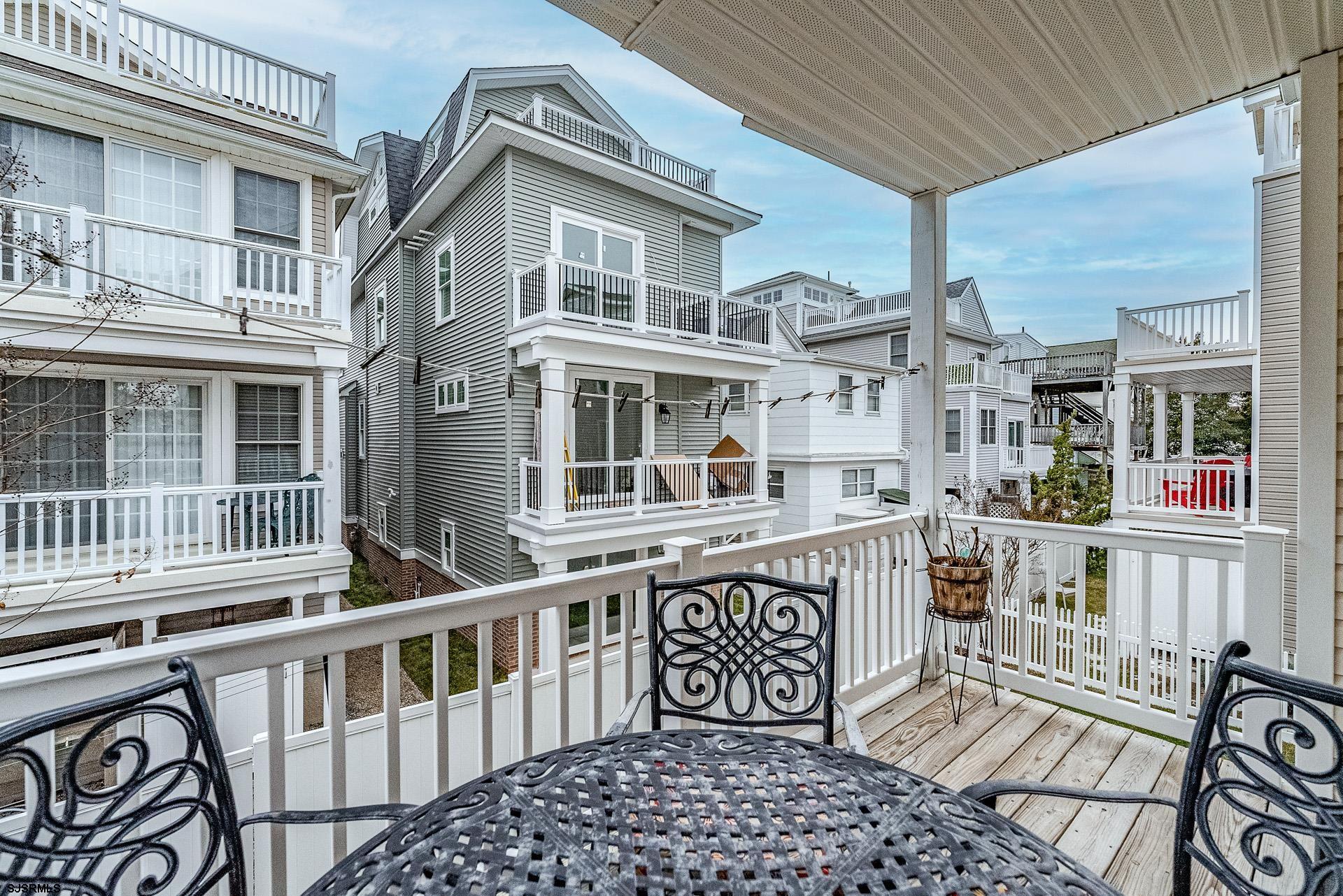 822 2nd Street Unit: 1