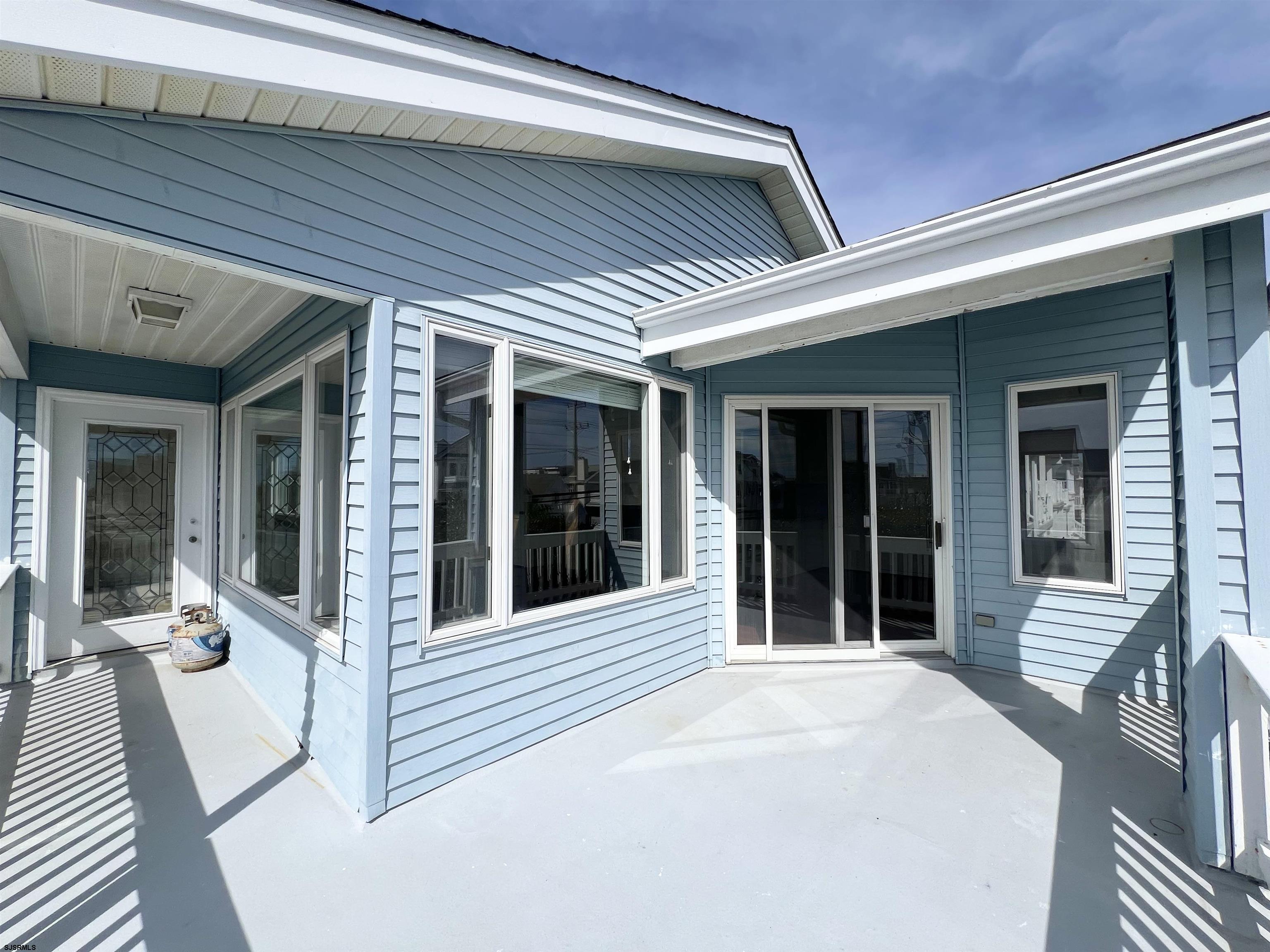 2962 West Ave Unit: 2