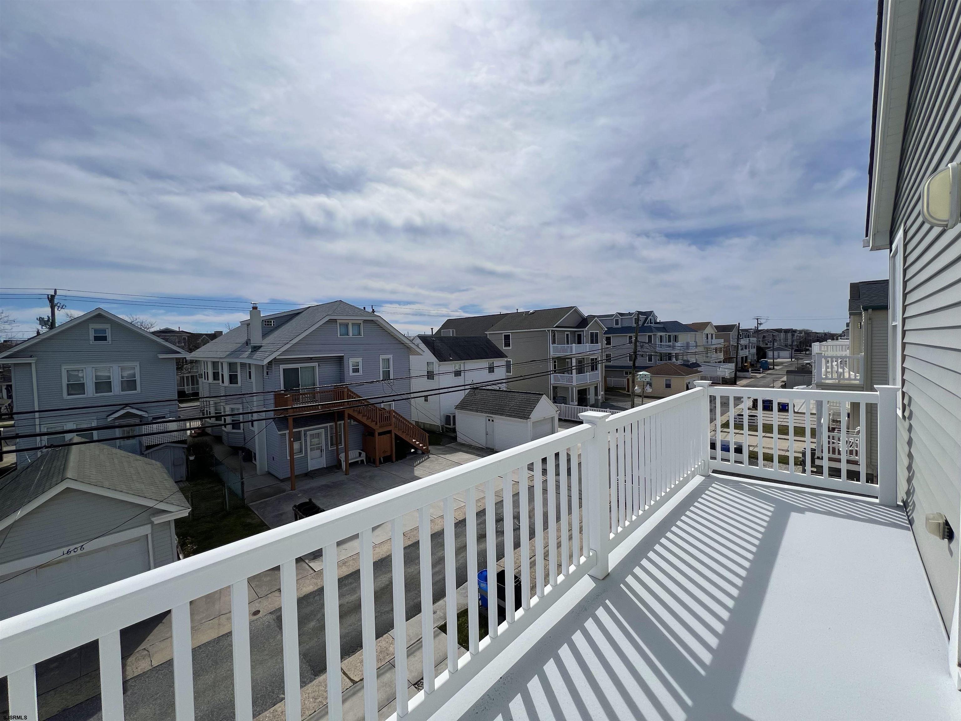 1611 Asbury Ave Unit: 2