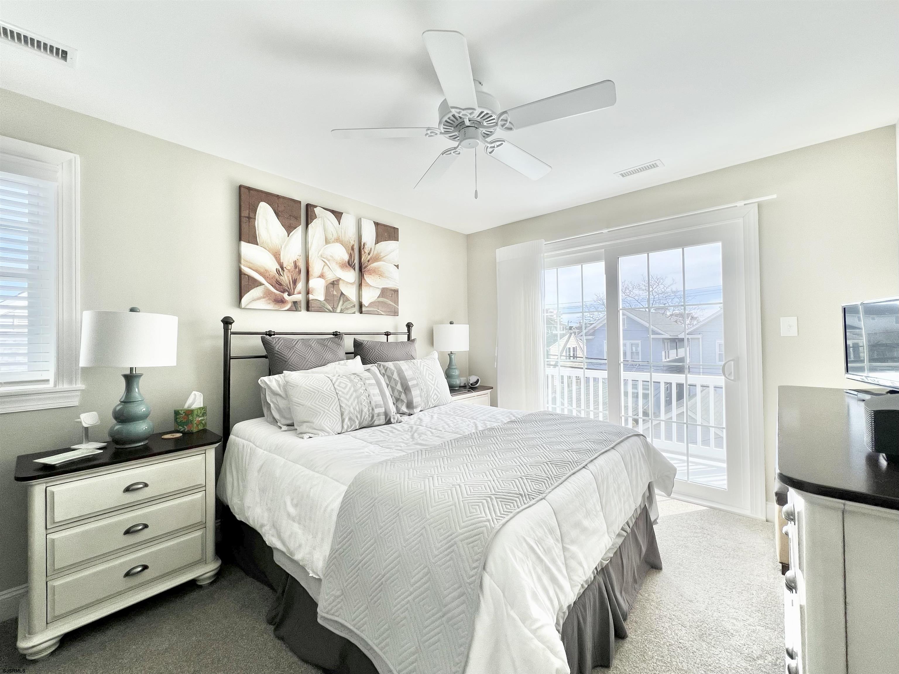 1611 Asbury Ave Unit: 2