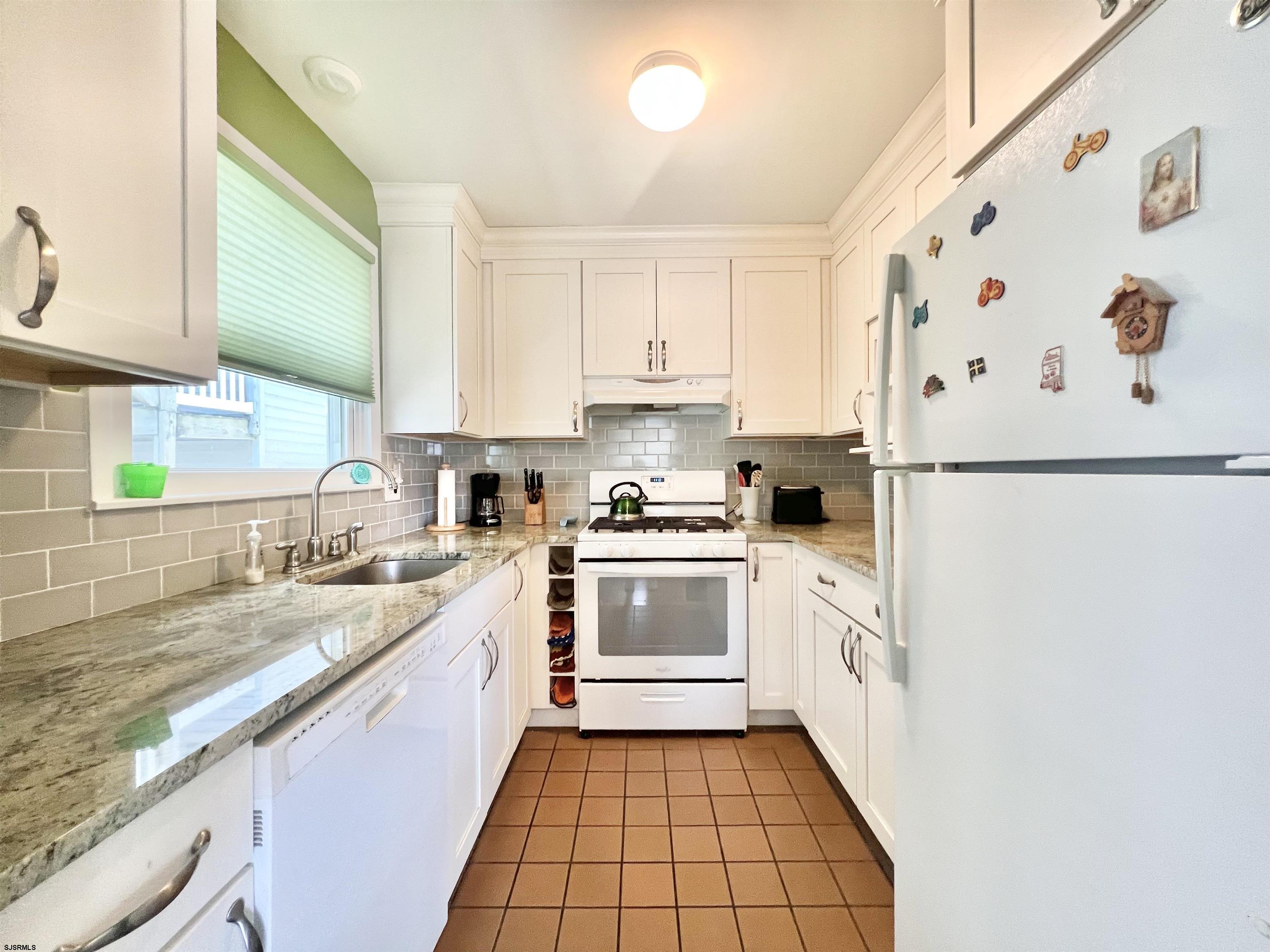 3236 West Ave Unit: 1