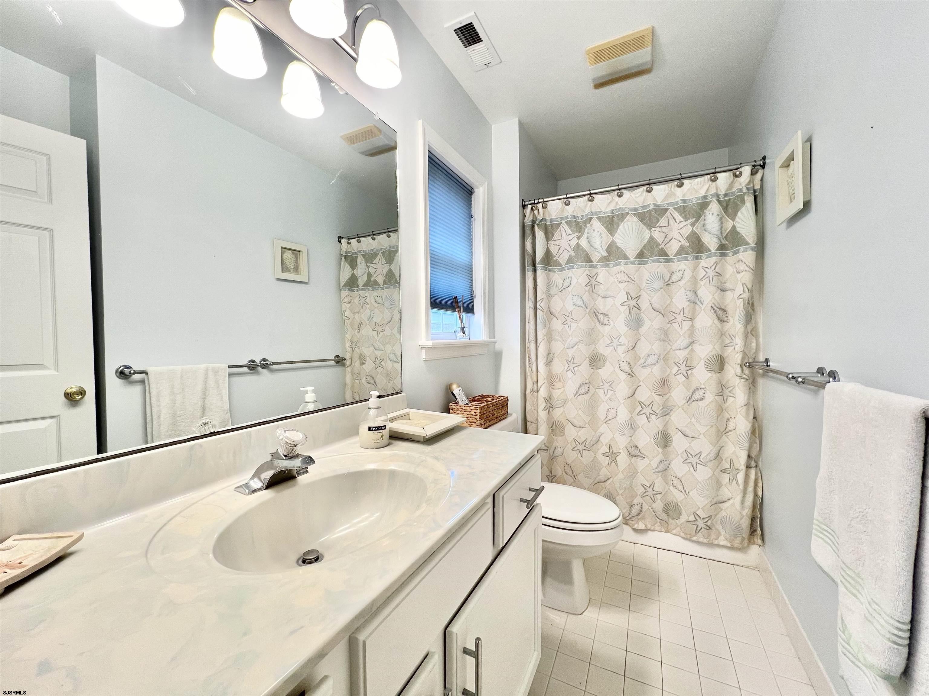 1447 Haven Ave Unit: 2