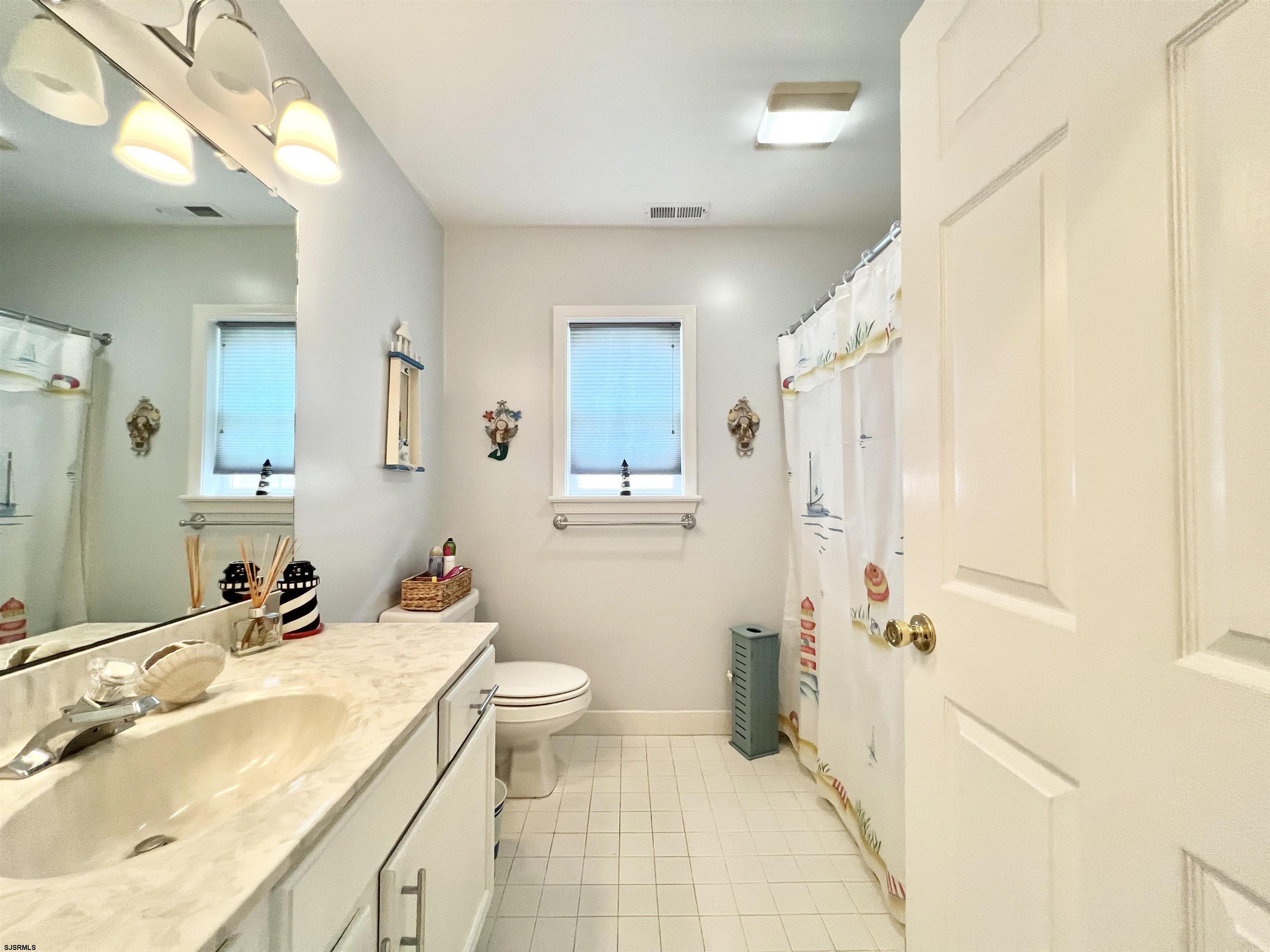 1447 Haven Ave Unit: 2