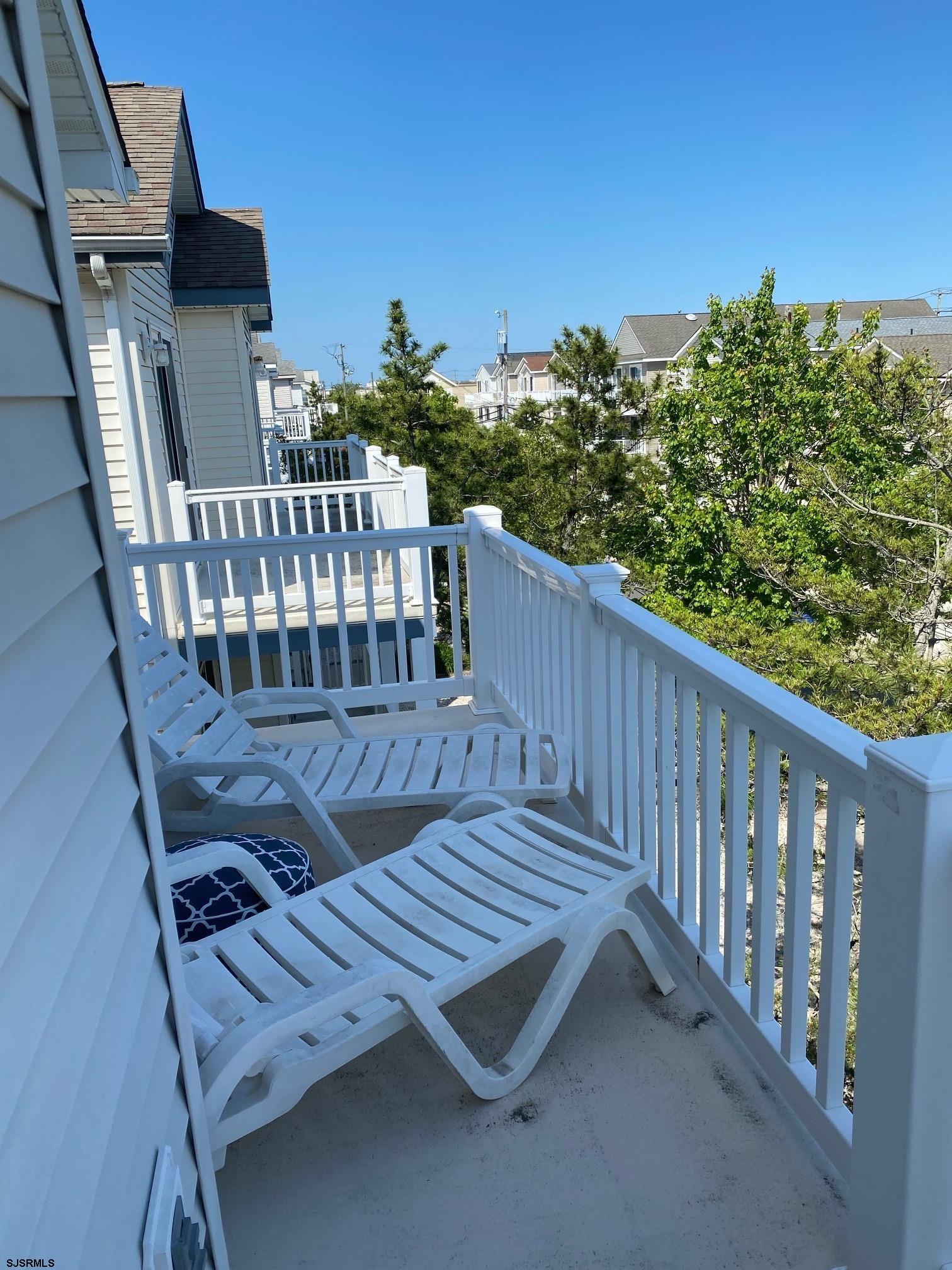 1447 Haven Ave Unit: 2