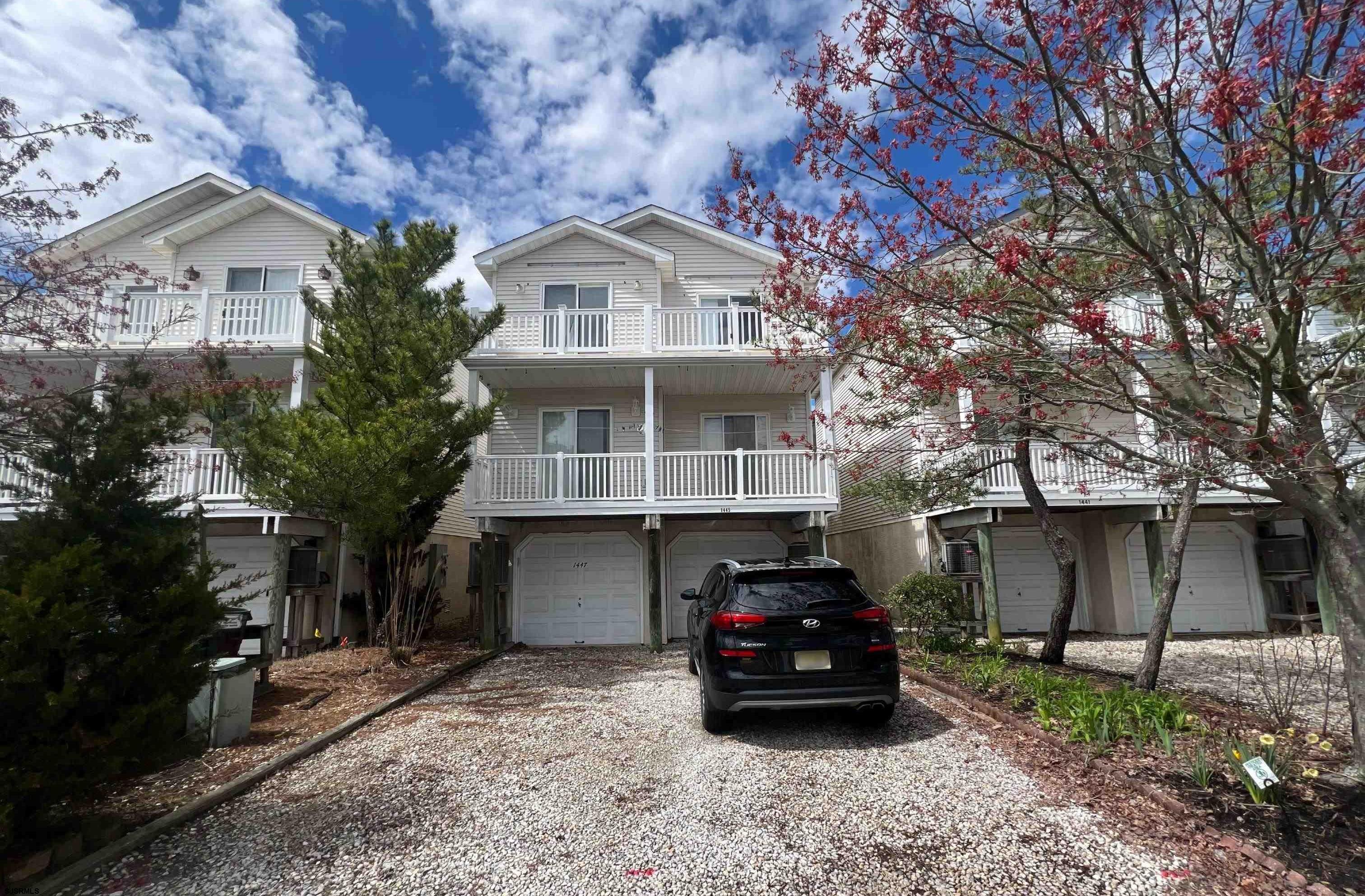 1447 Haven Ave Unit: 2