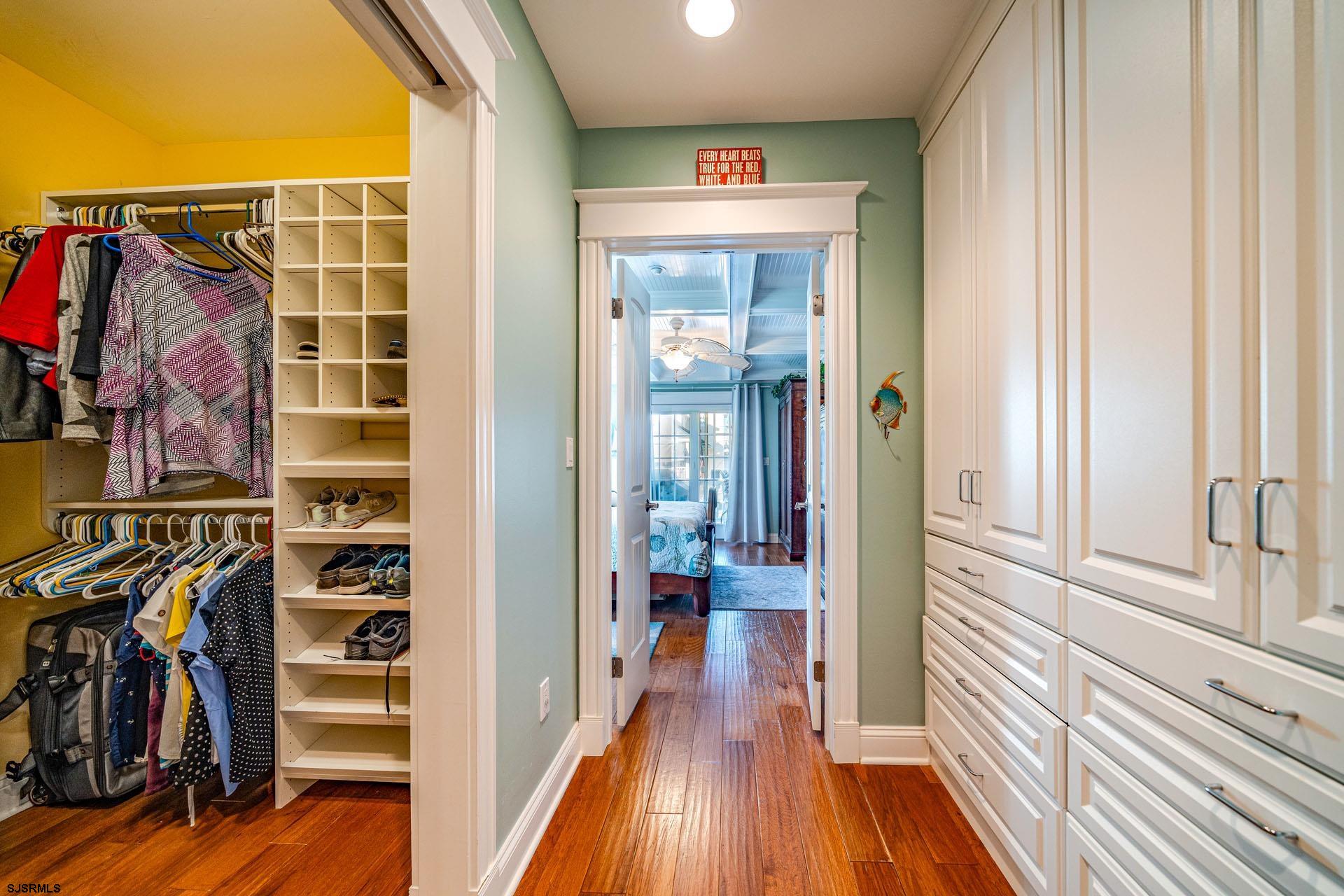 860 Pennlyn Pl Unit: 2nd + 3rd Floor