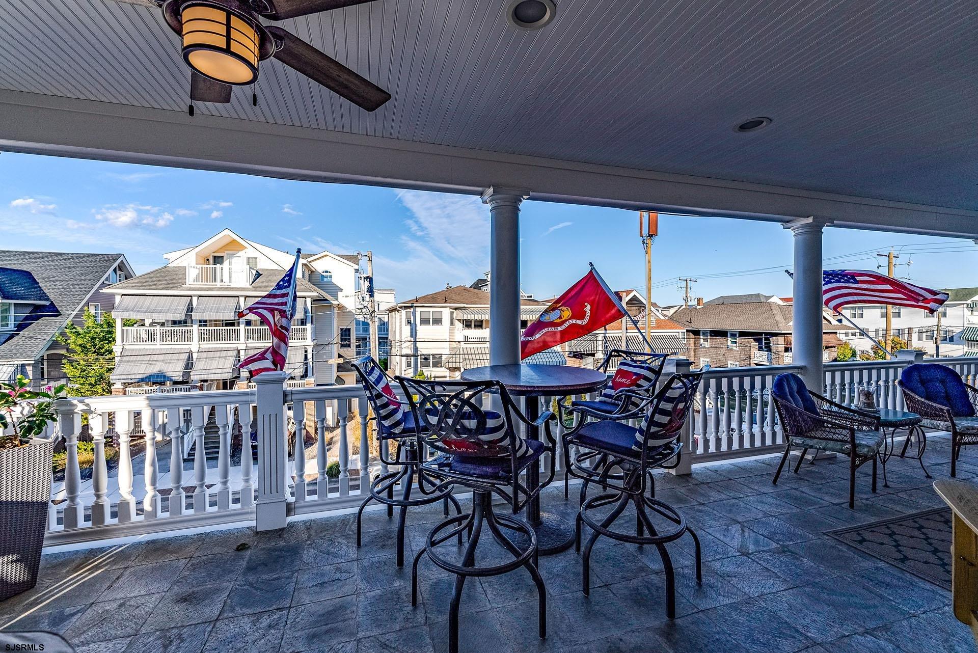 860 Pennlyn Pl Unit: 2nd + 3rd Floor