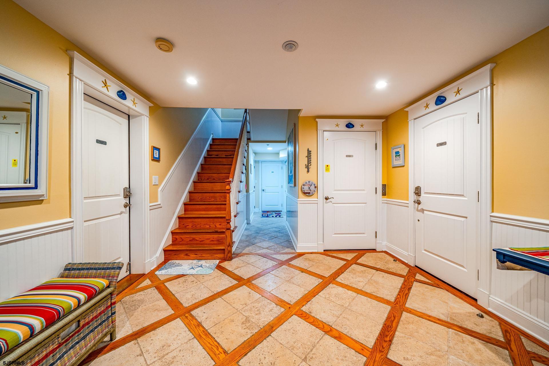 860 Pennlyn Pl Unit: 2nd + 3rd Floor