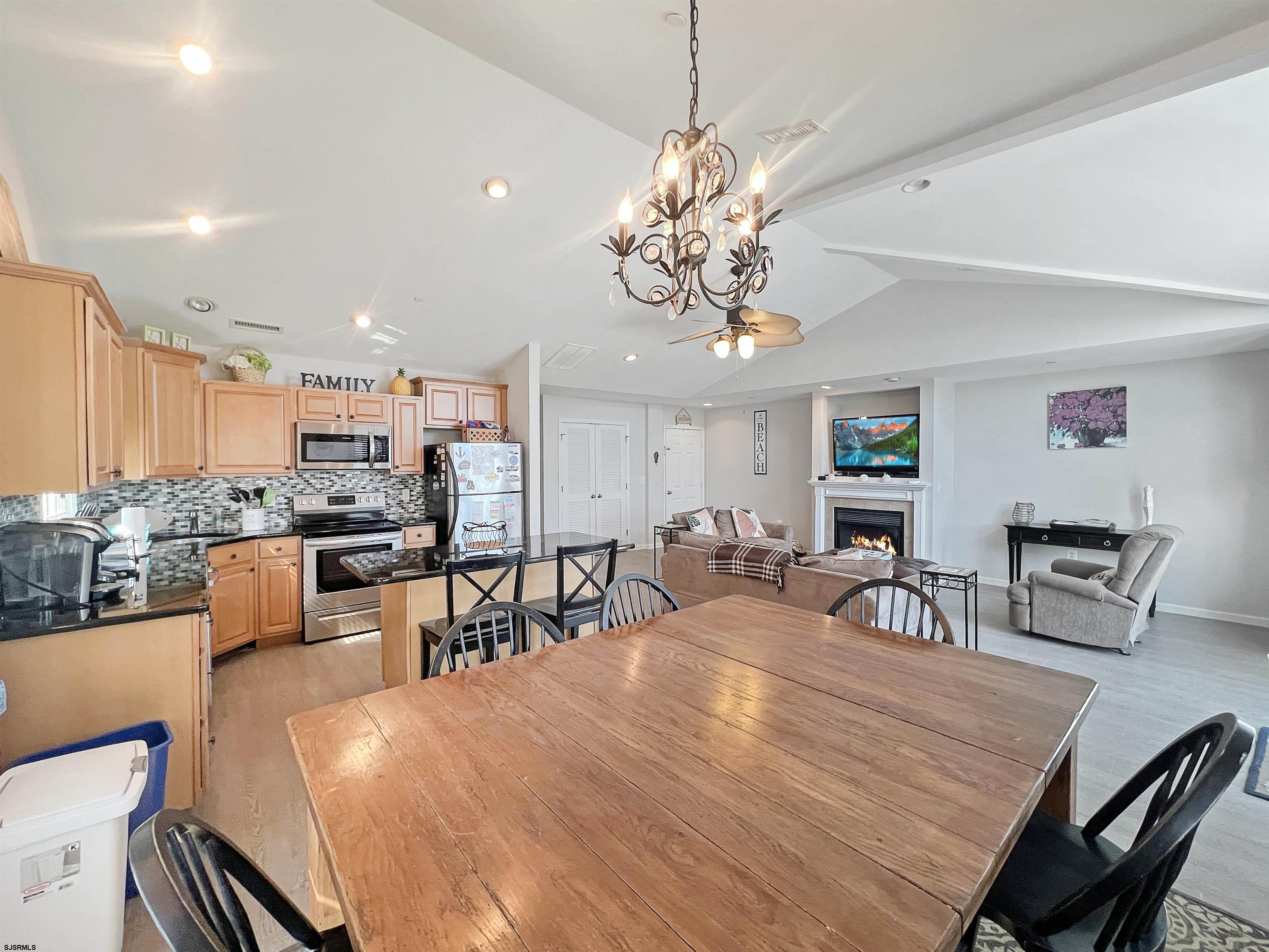 1340 Asbury Ave Unit: D