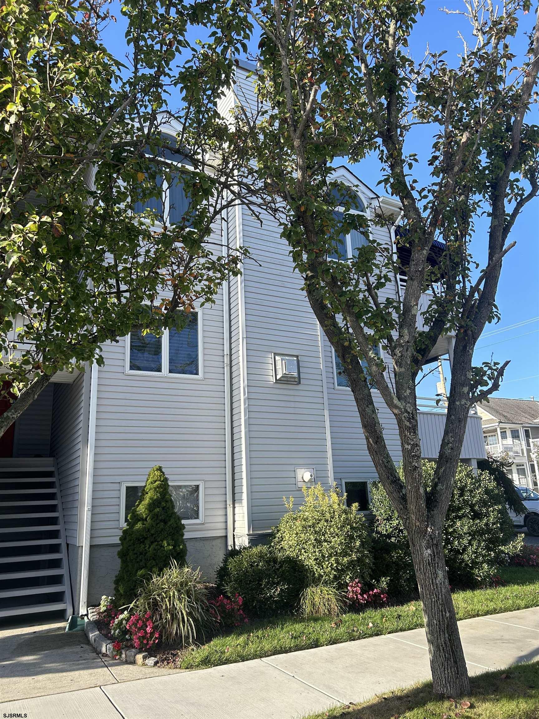 1701 Asbury Ave Unit: 1