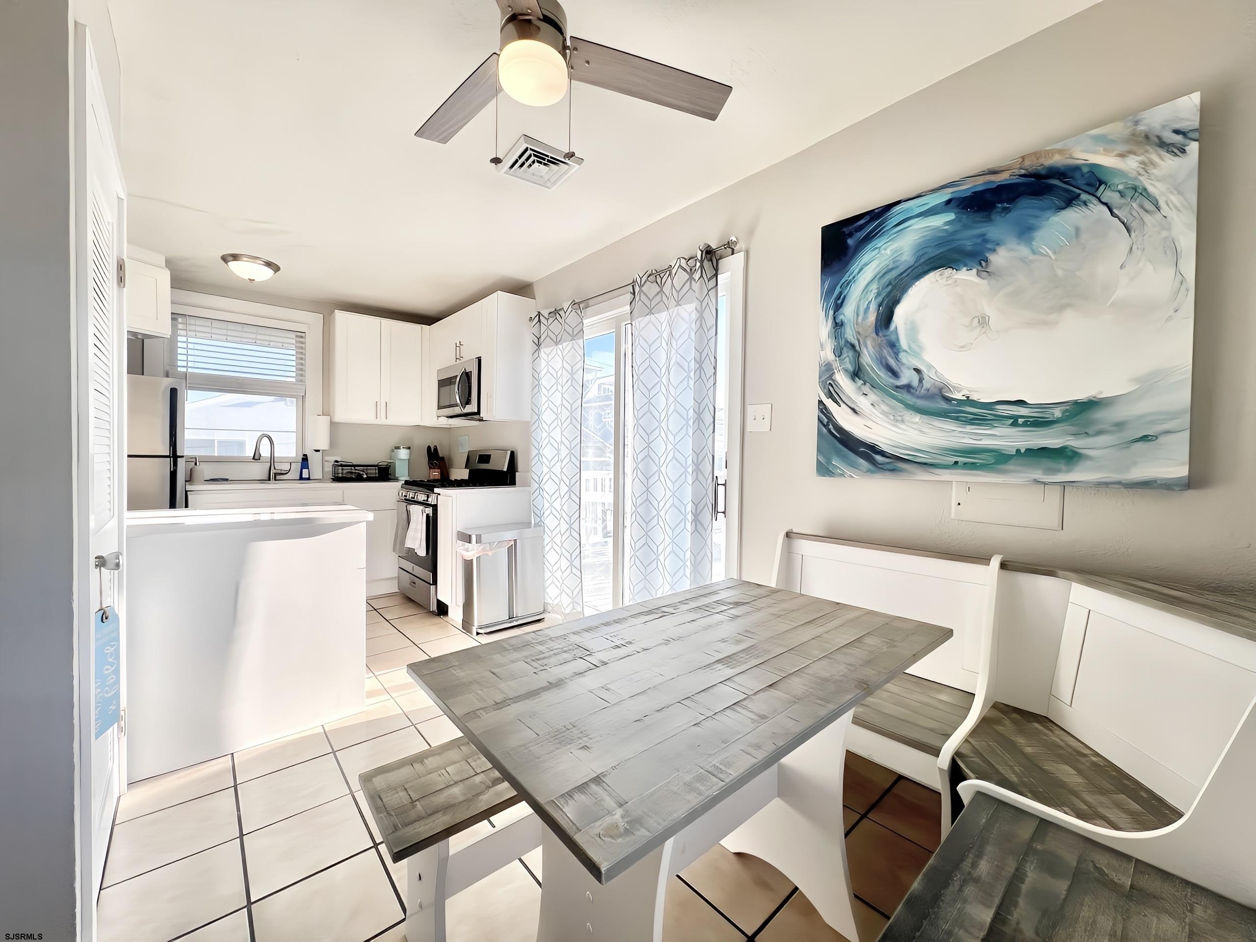 10 E 11th Street Unit: 2