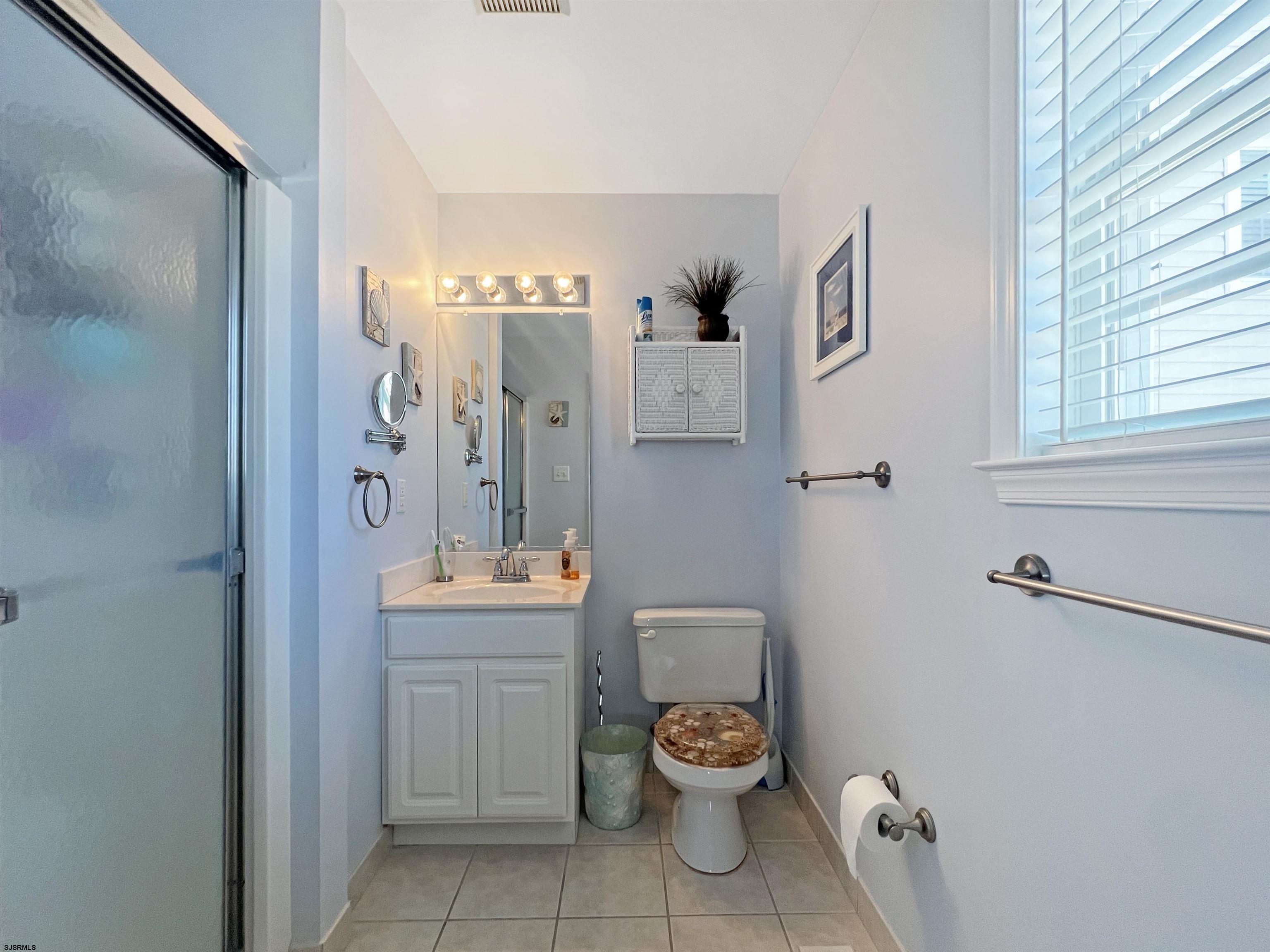 4612 Asbury Ave Unit: 1