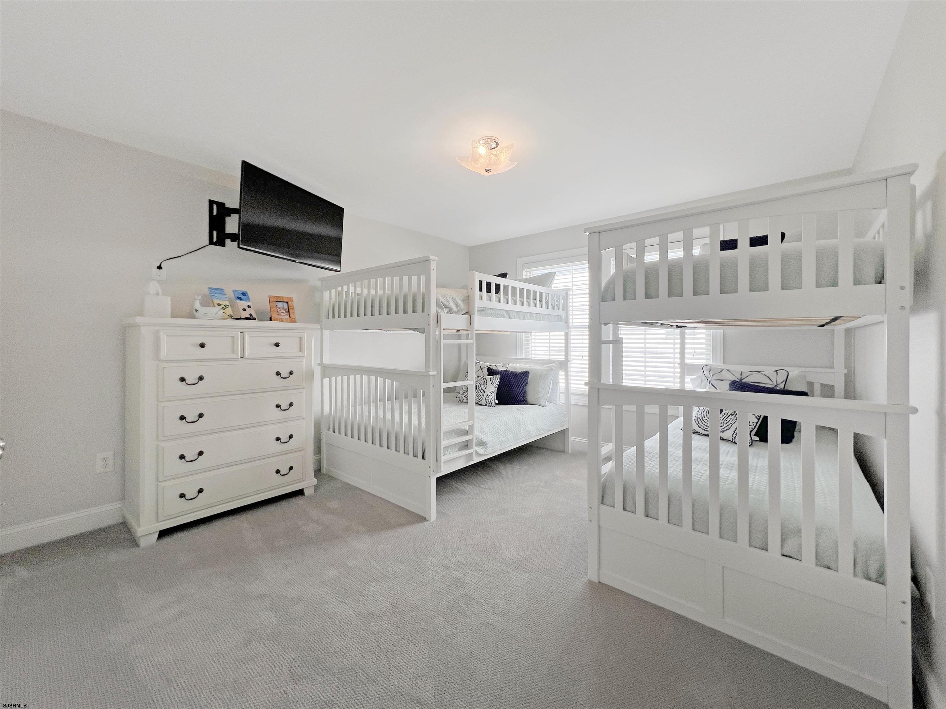 2117 Simpson Ave Unit: 1