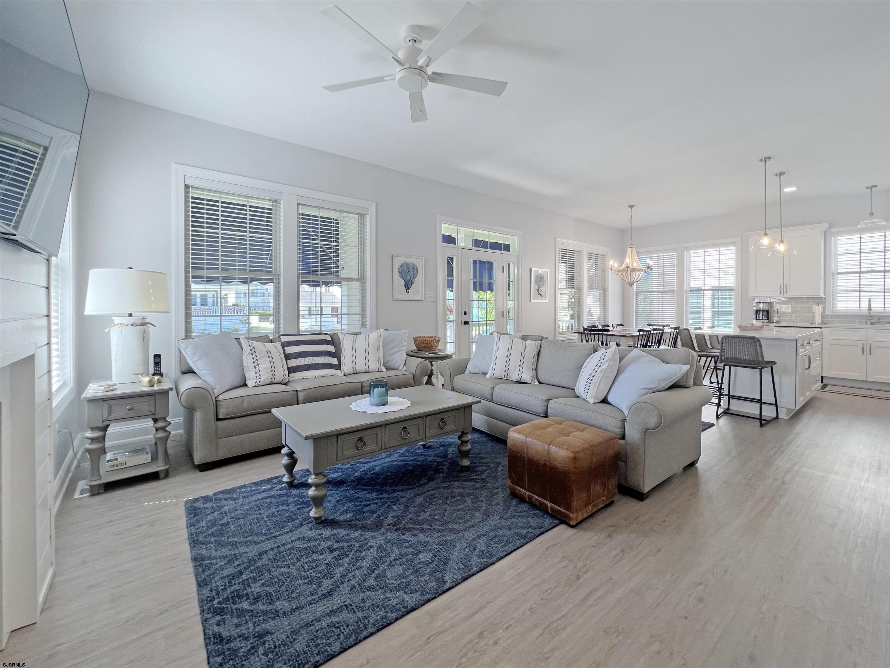 2117 Simpson Ave Unit: 1