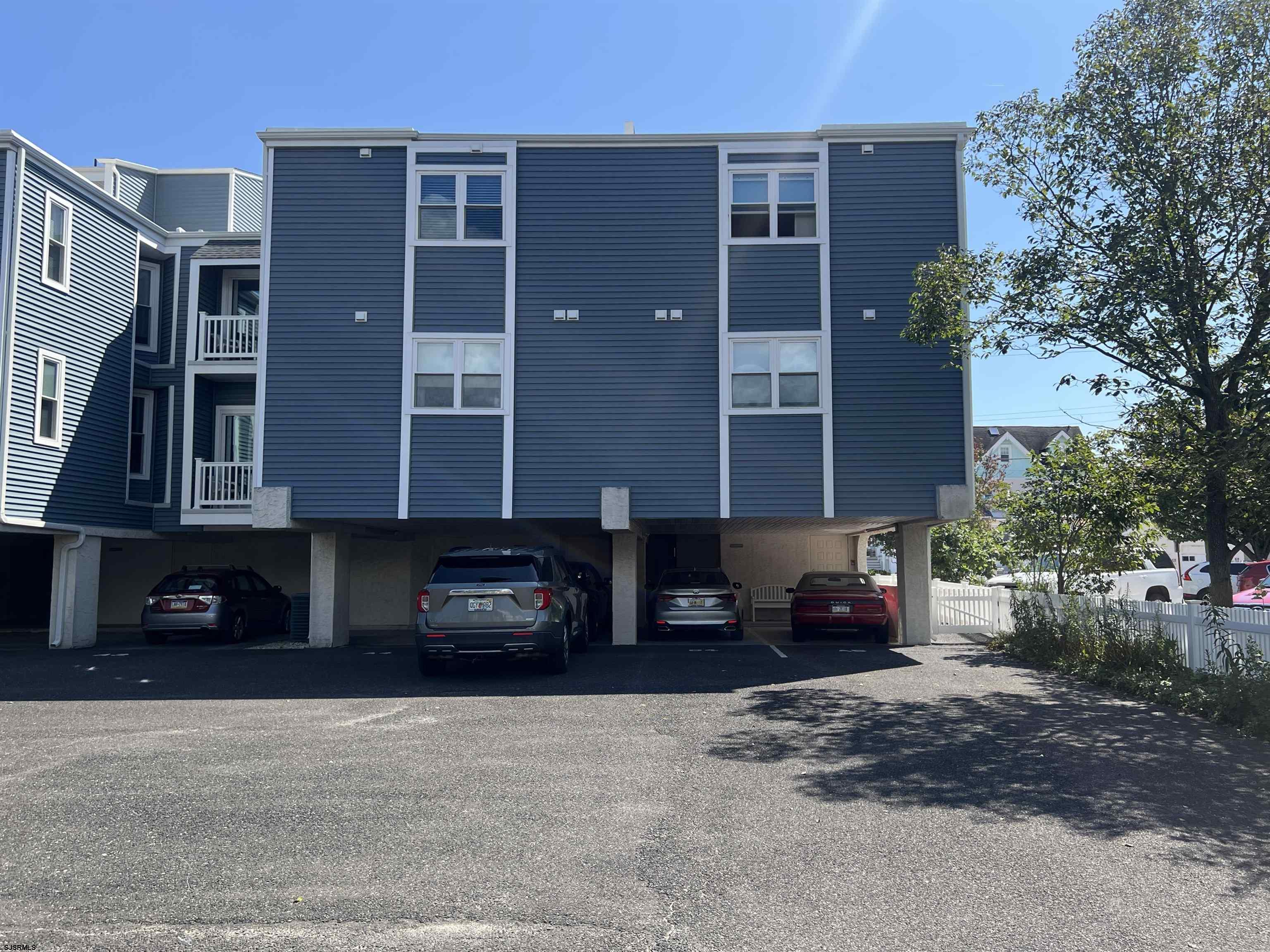 710 Ocean Ave Unit: B3