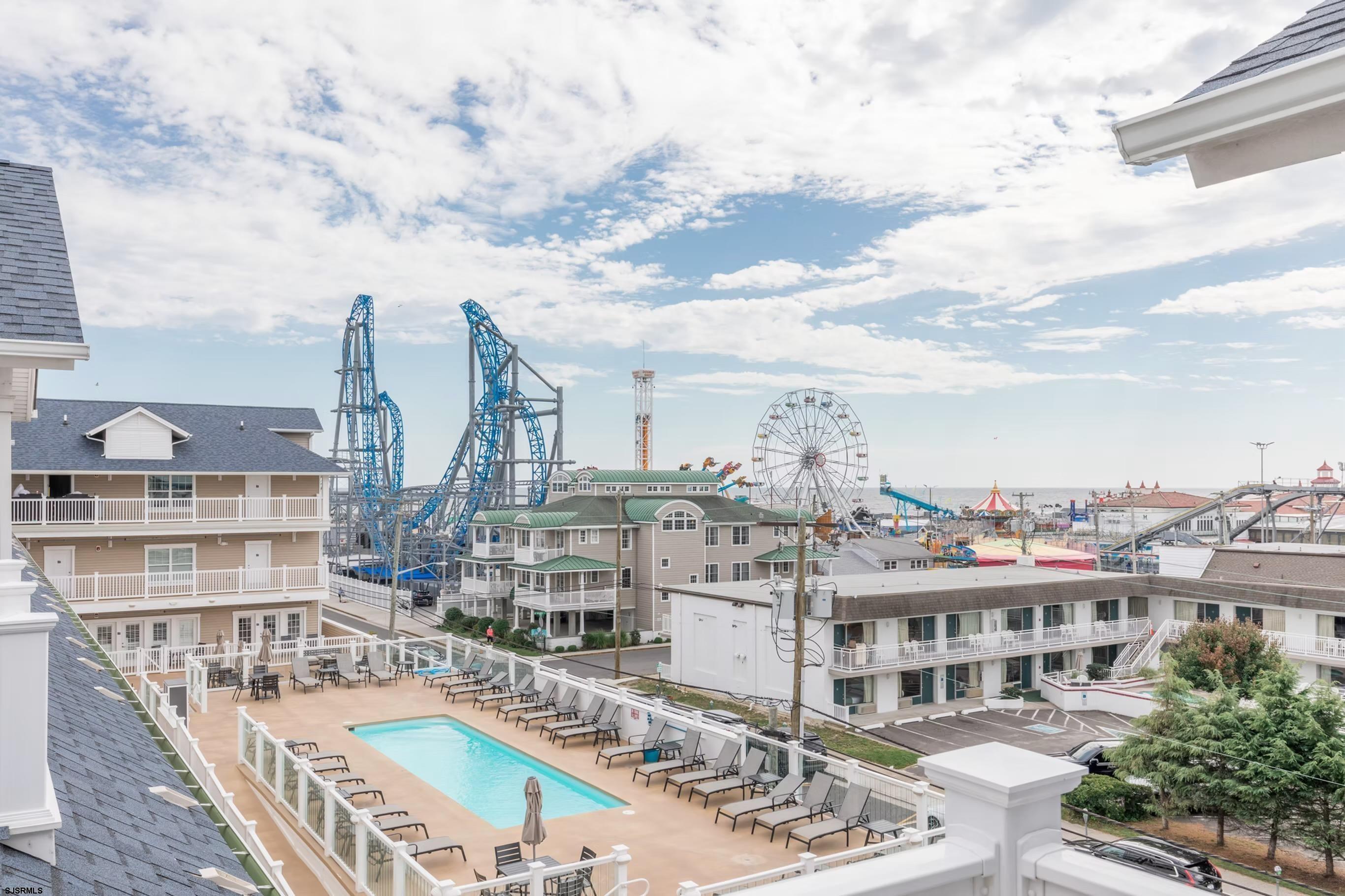 719 E 10th St Street Unit: 401