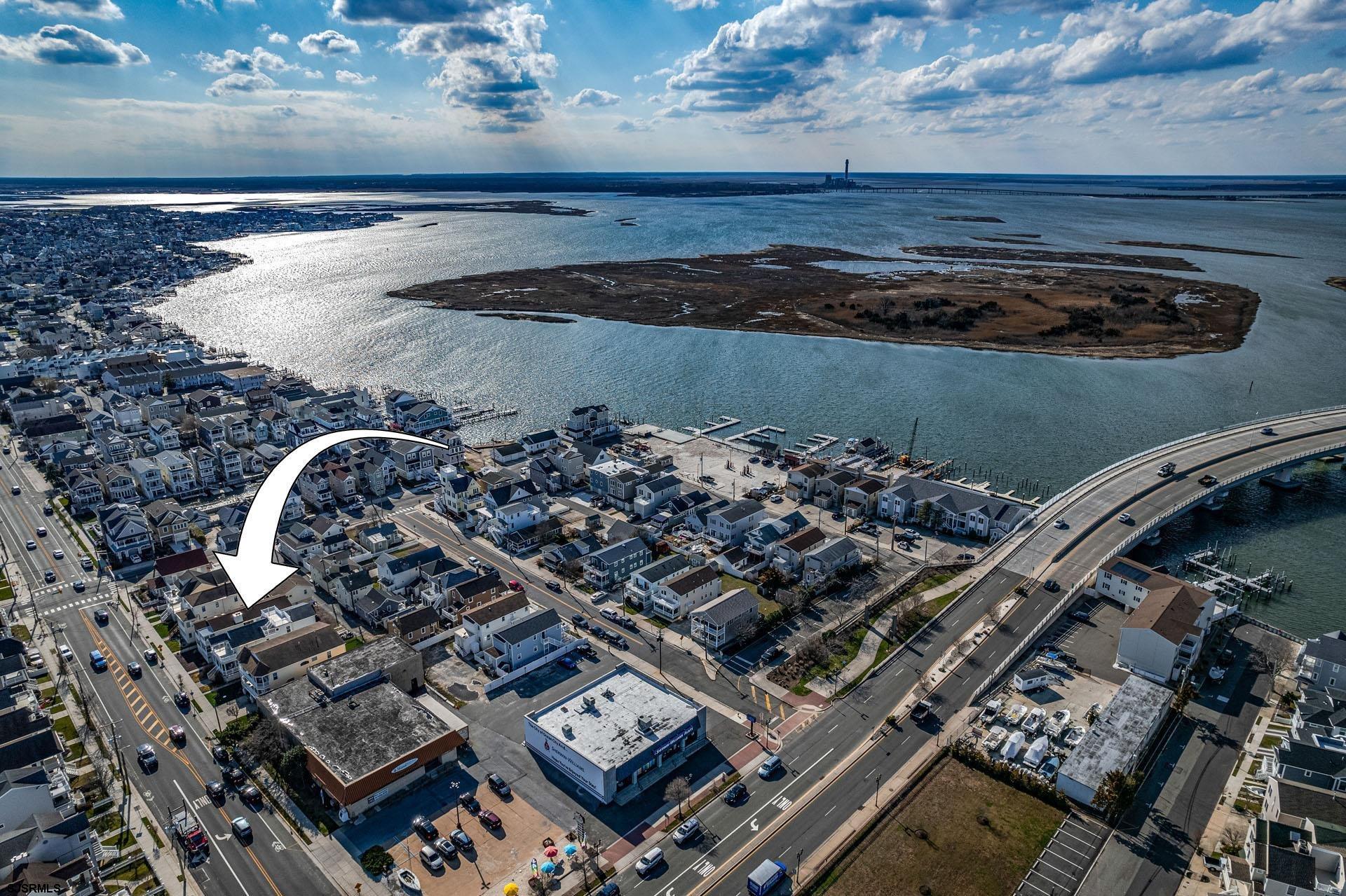 930 Bay Ave Unit: 2