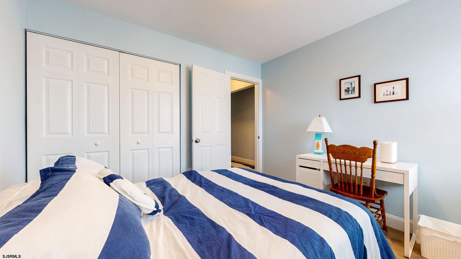 930 Bay Ave Unit: 2