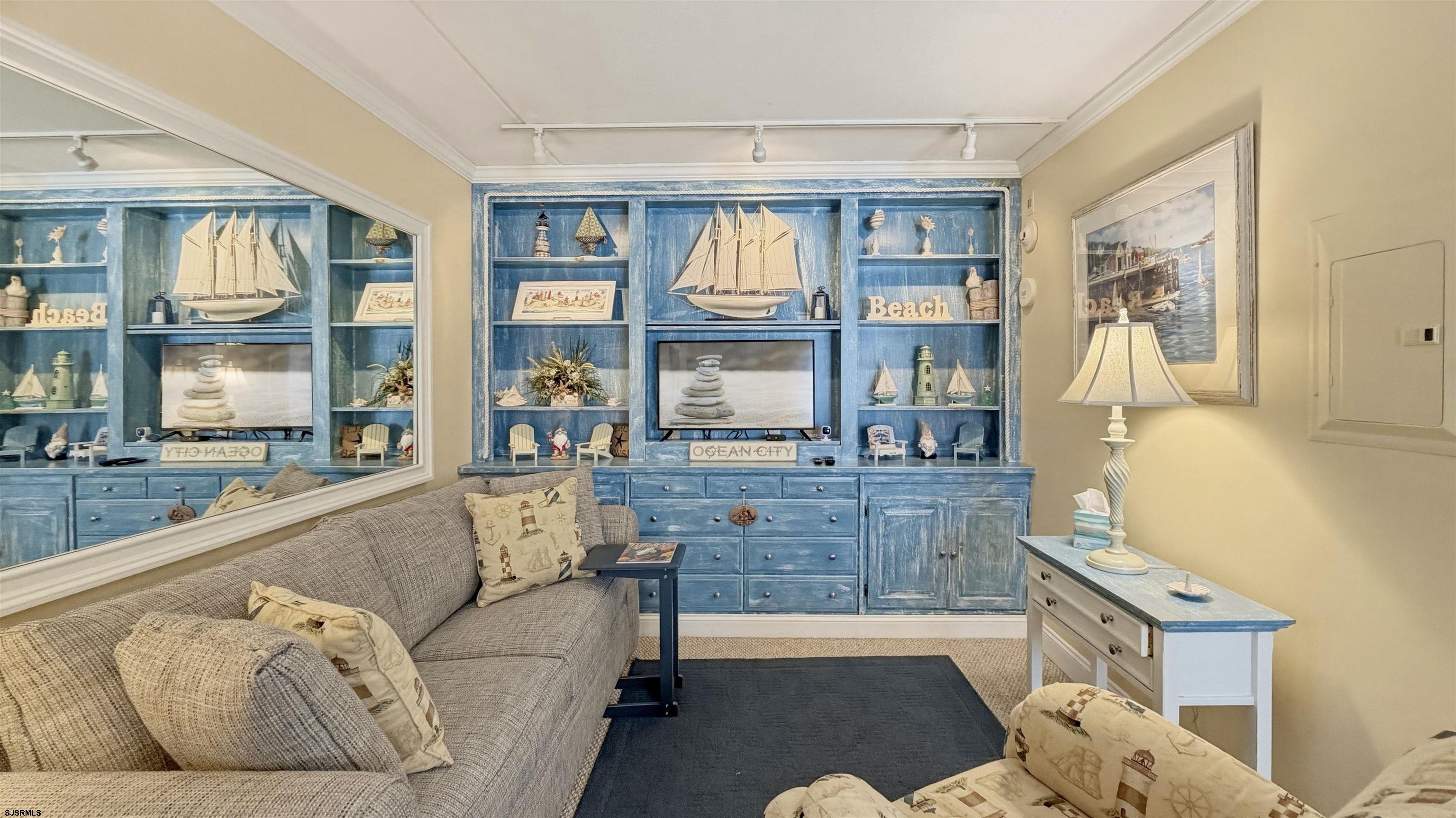 900 Wesley Ave Unit: 215