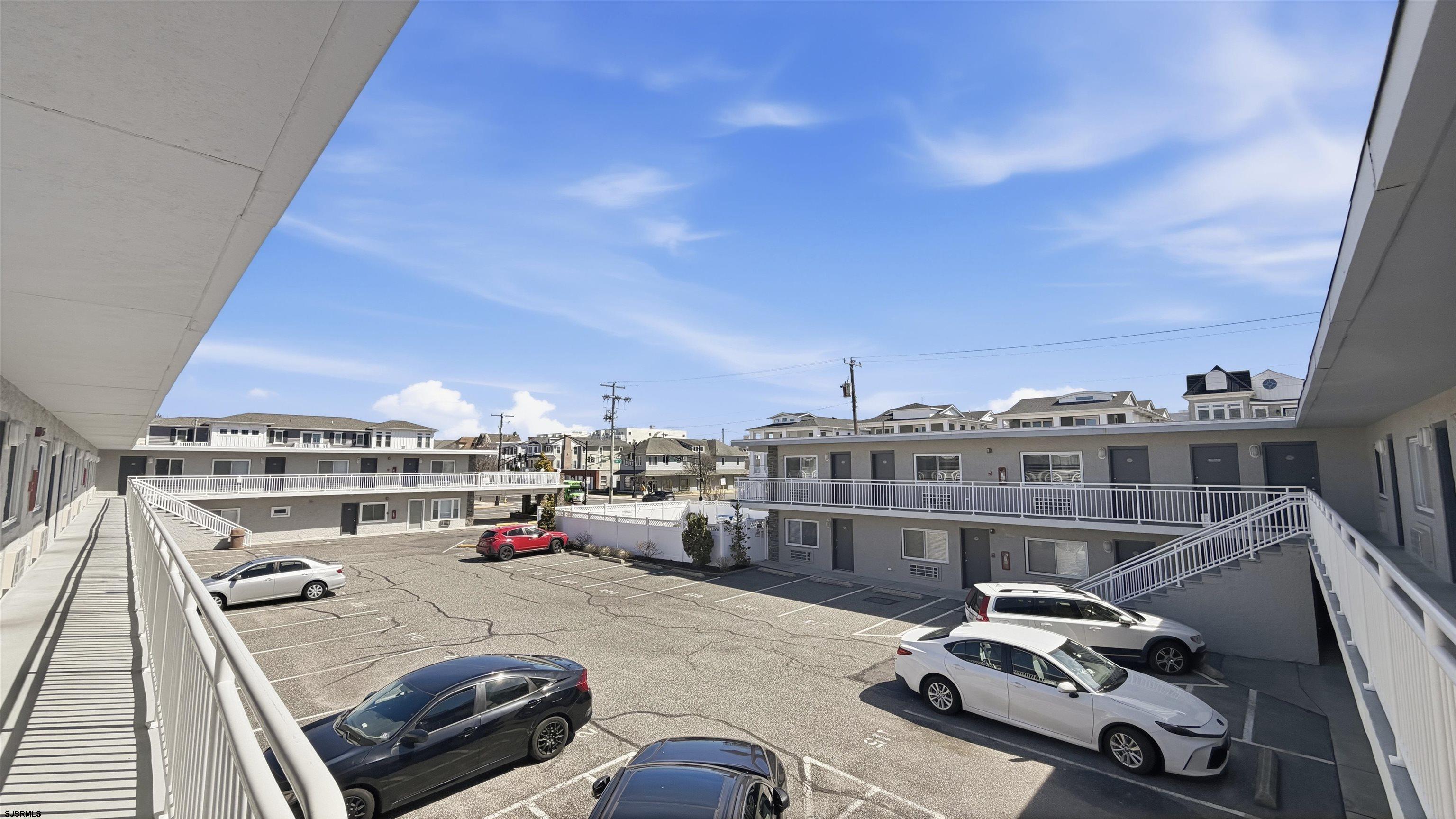 900 Wesley Ave Unit: 215