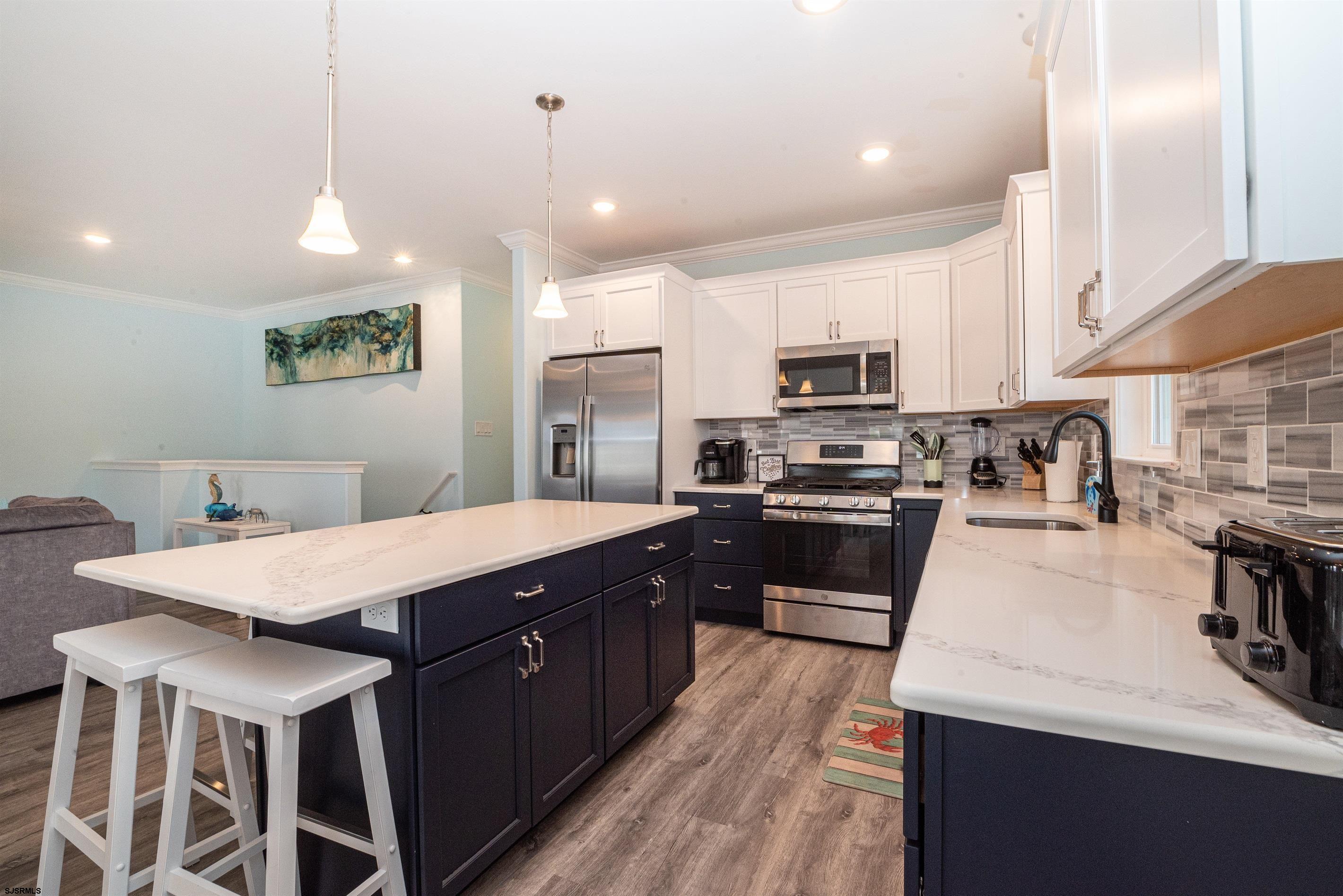 706 E 9th Street Unit: A