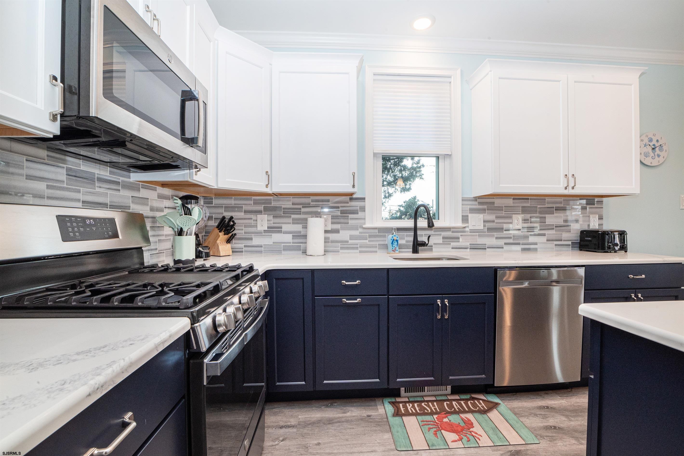 706 E 9th Street Unit: A