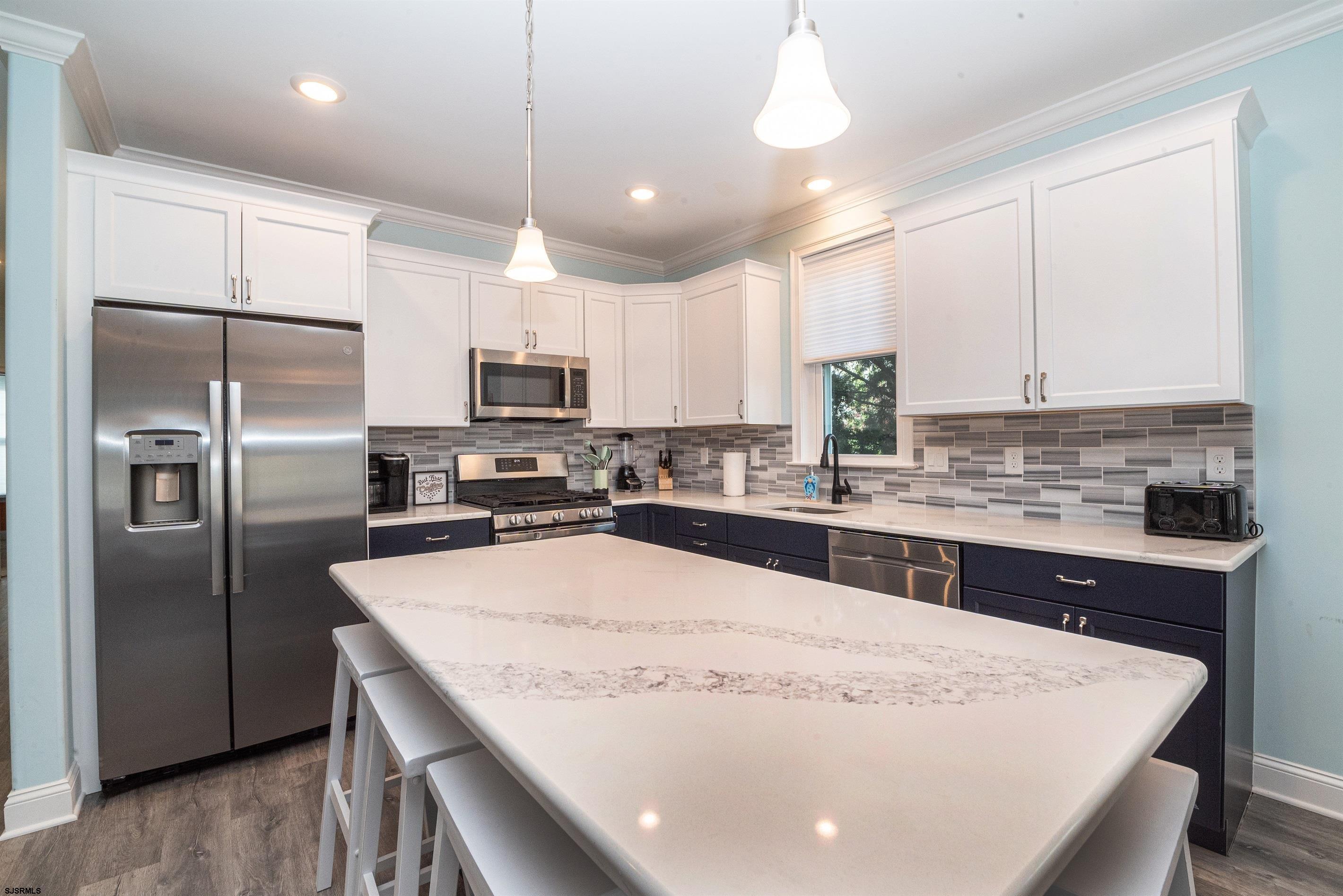 706 E 9th Street Unit: A