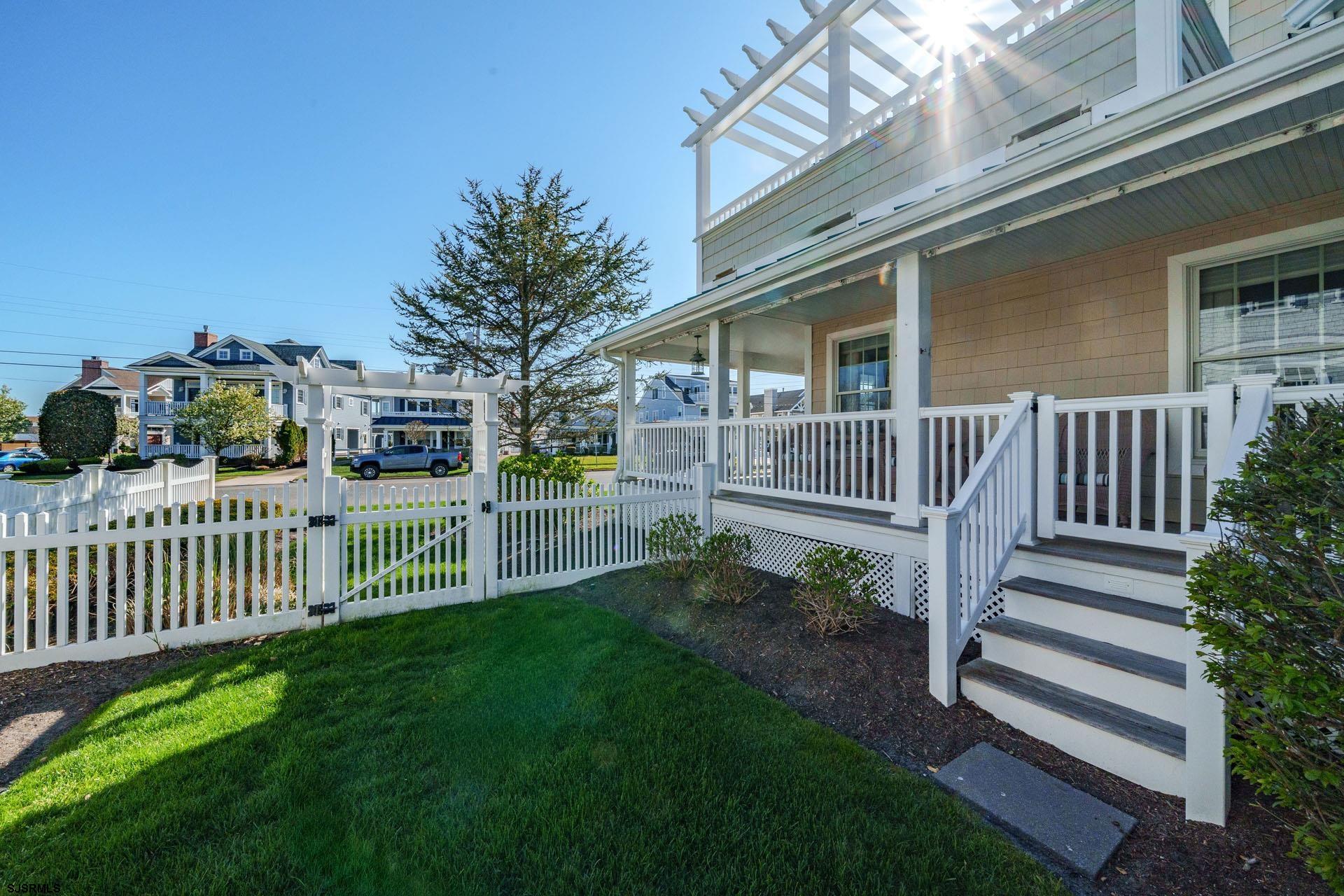 407 E Atlantic Blvd