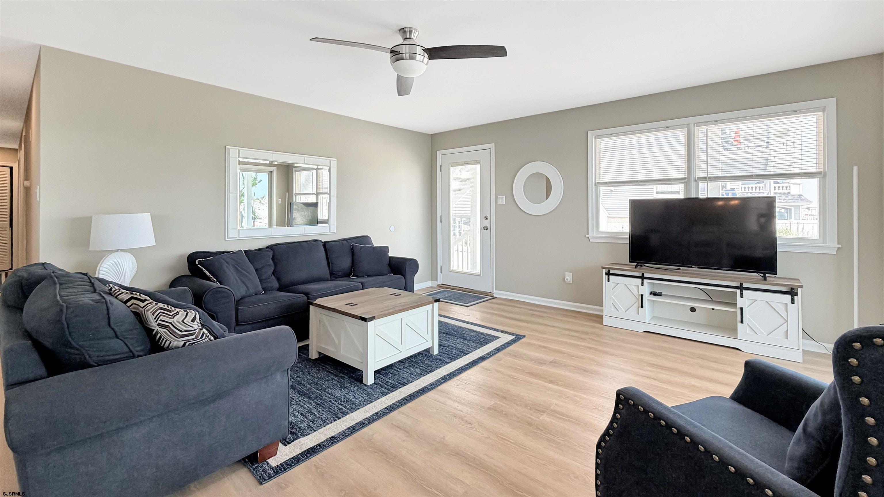 5133 Central Ave Unit: 1