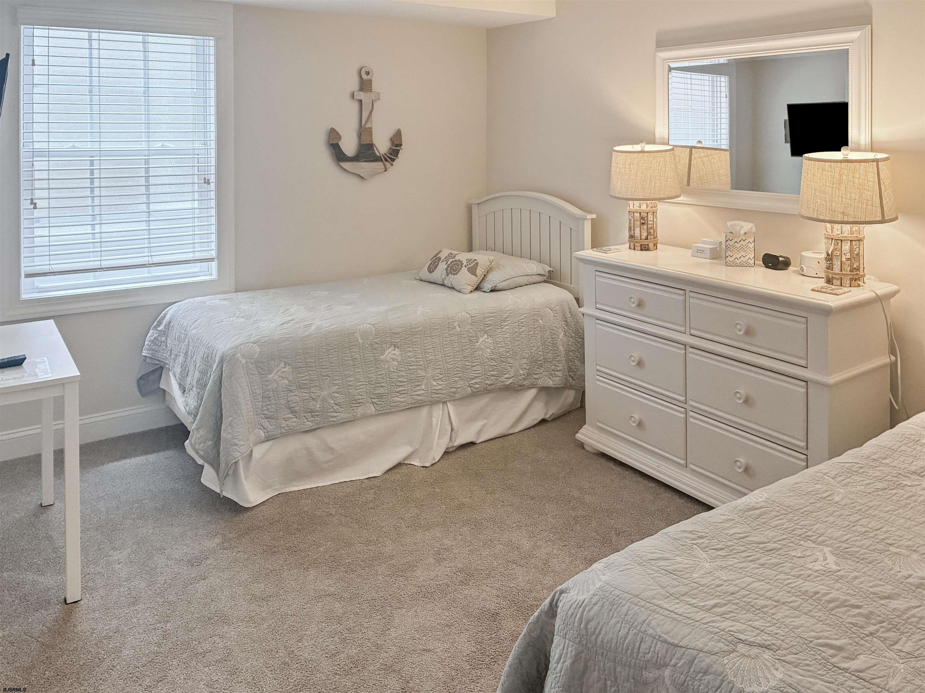 841 Central Ave Unit: B