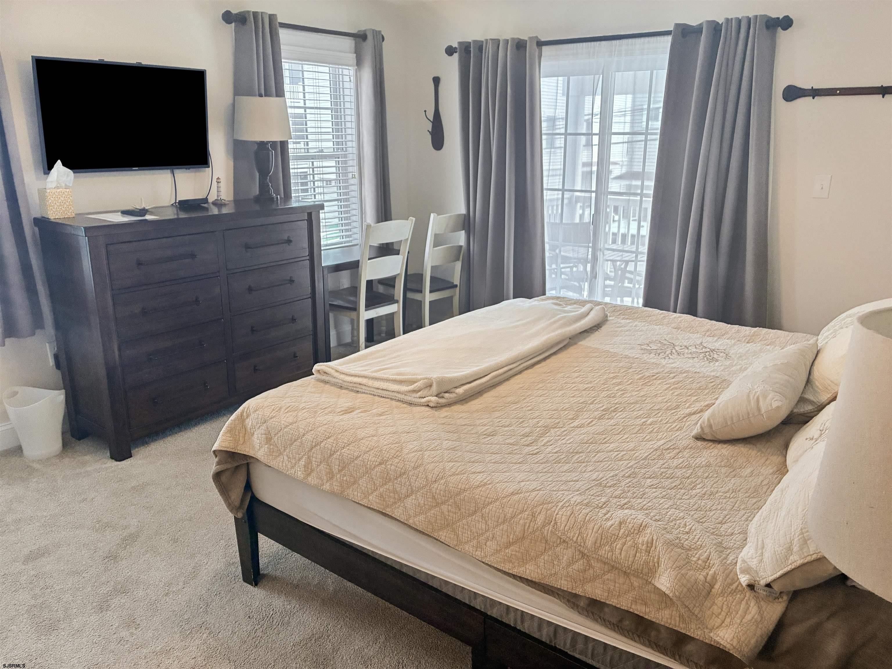841 Central Ave Unit: B