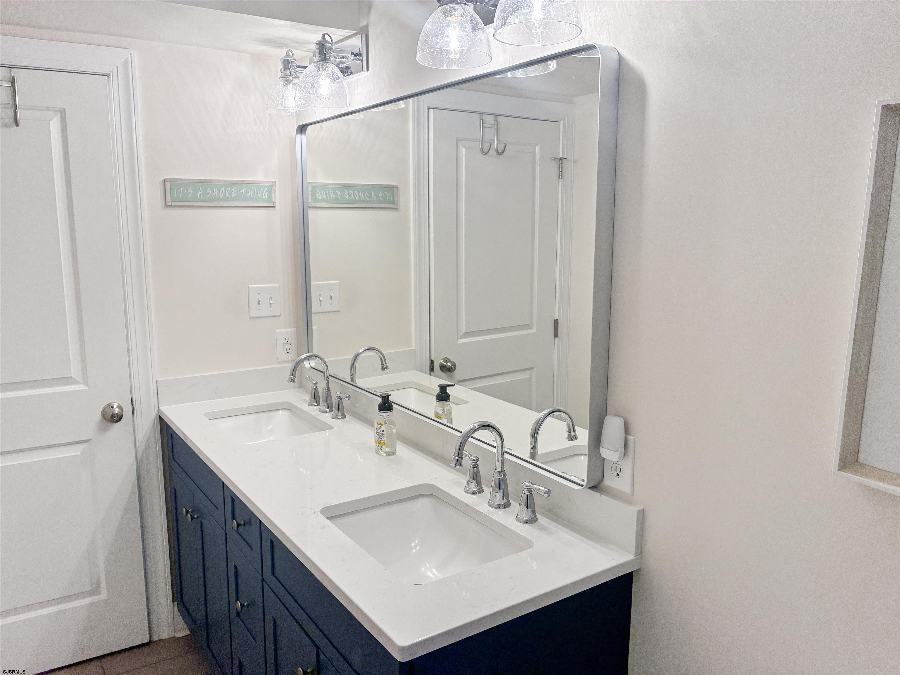 841 Central Ave Unit: B