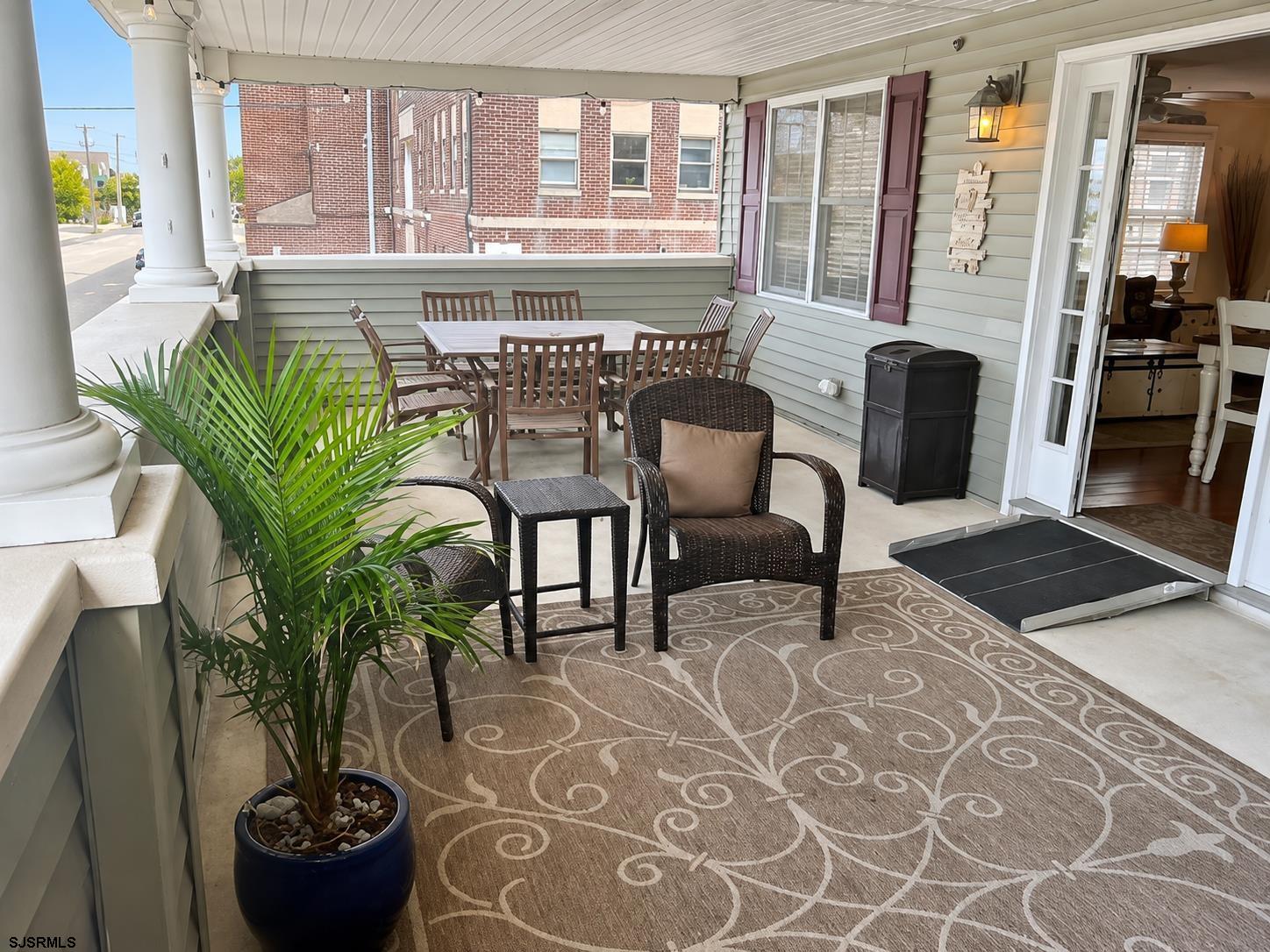 841 Central Ave Unit: B