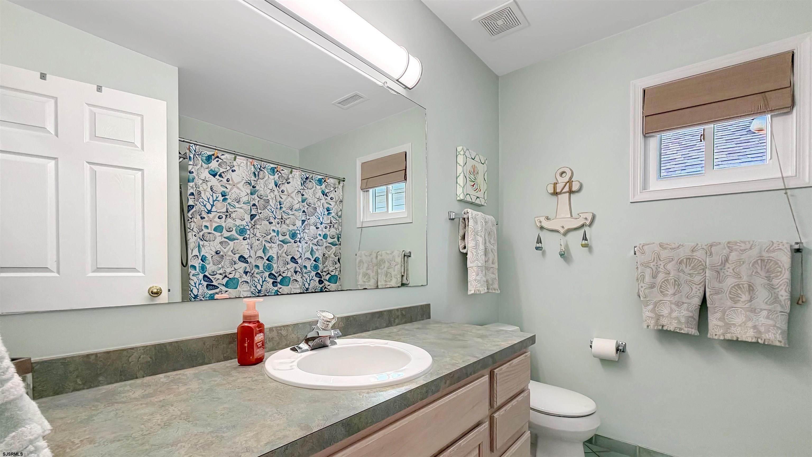 1442 West Ave Unit: 2