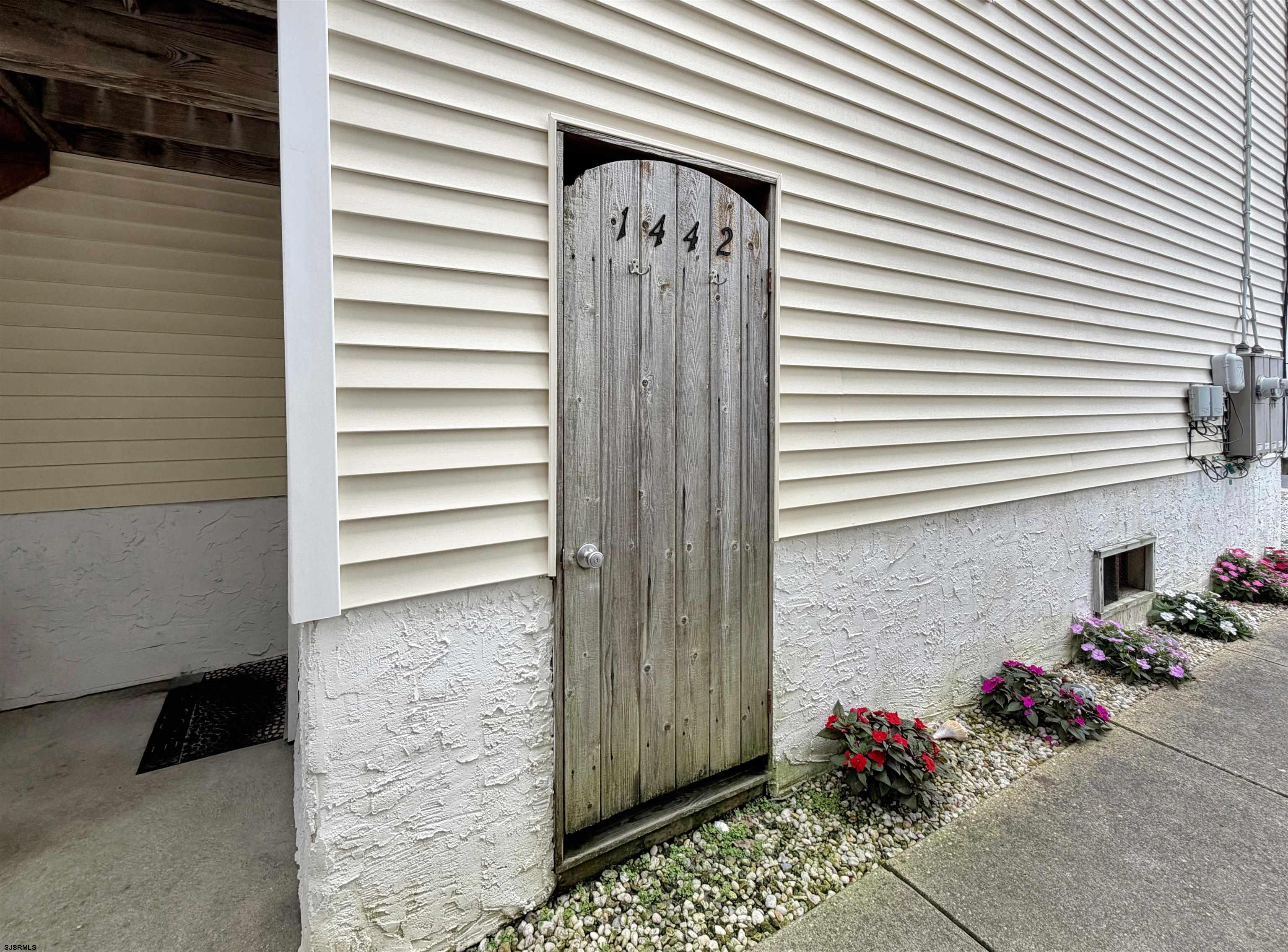 1442 West Ave Unit: 2