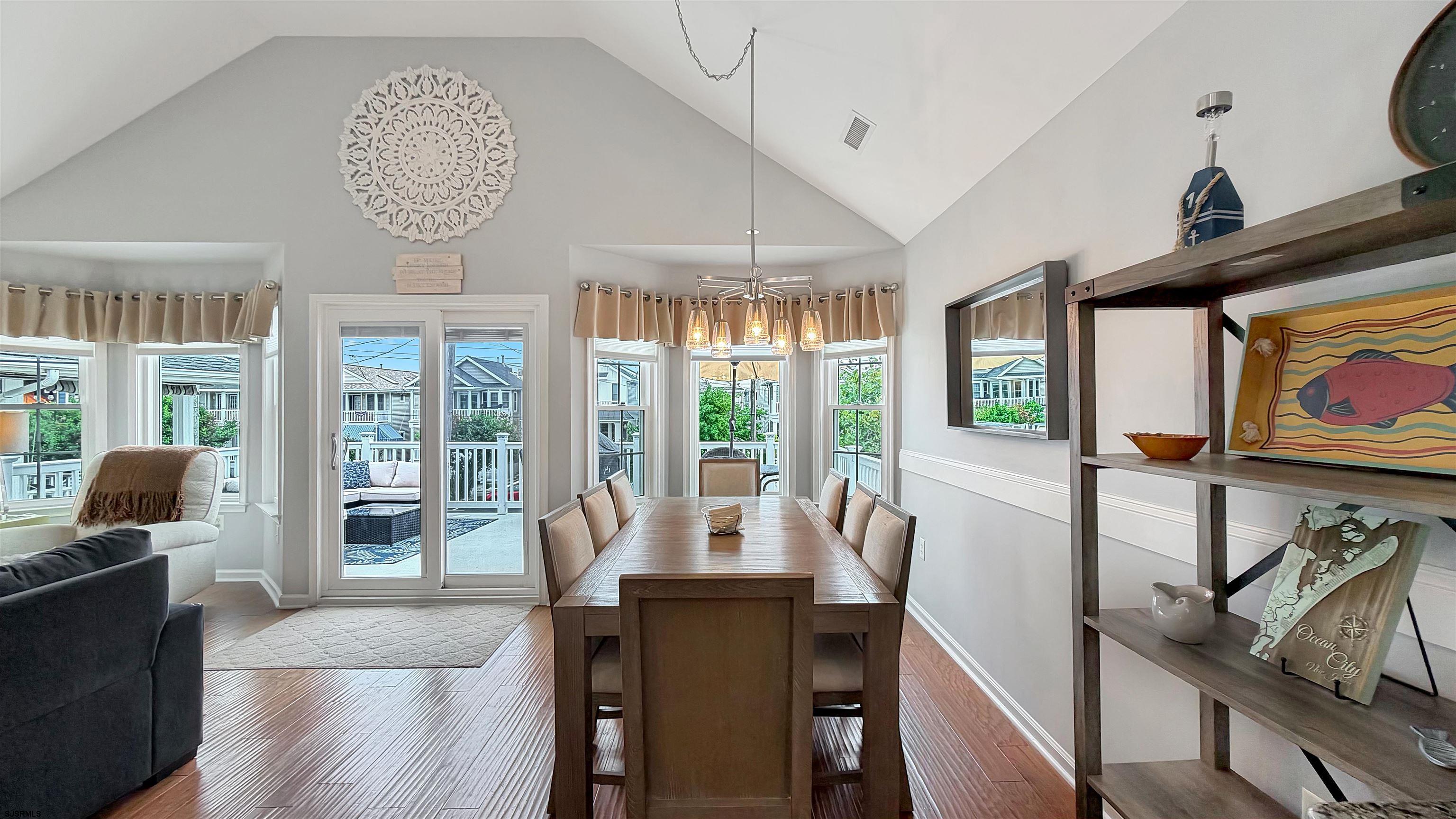 1442 West Ave Unit: 2