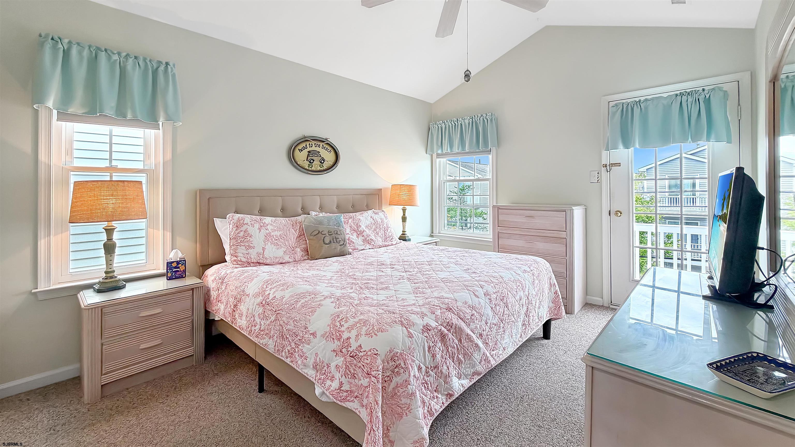 1442 West Ave Unit: 2