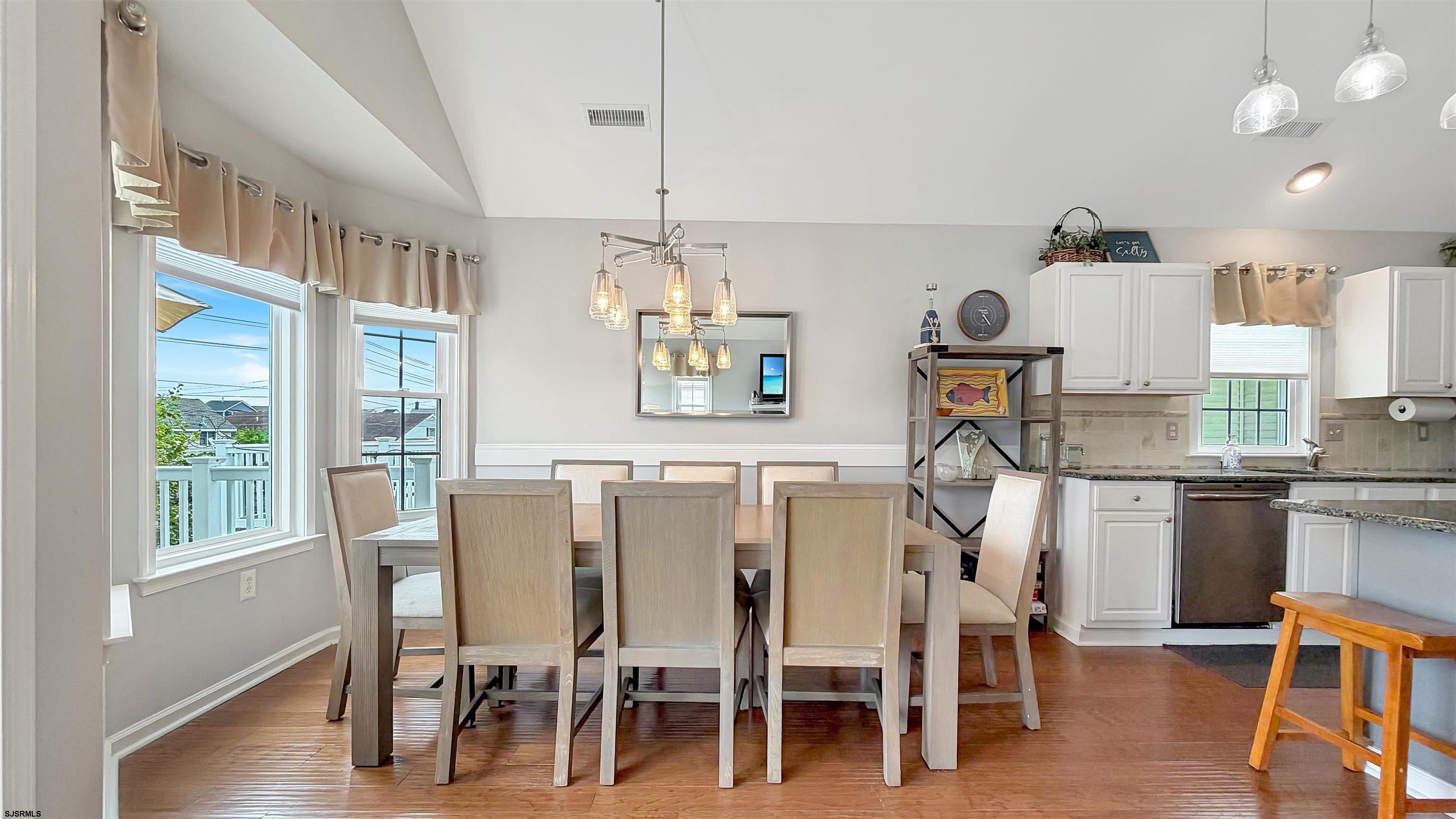 1442 West Ave Unit: 2