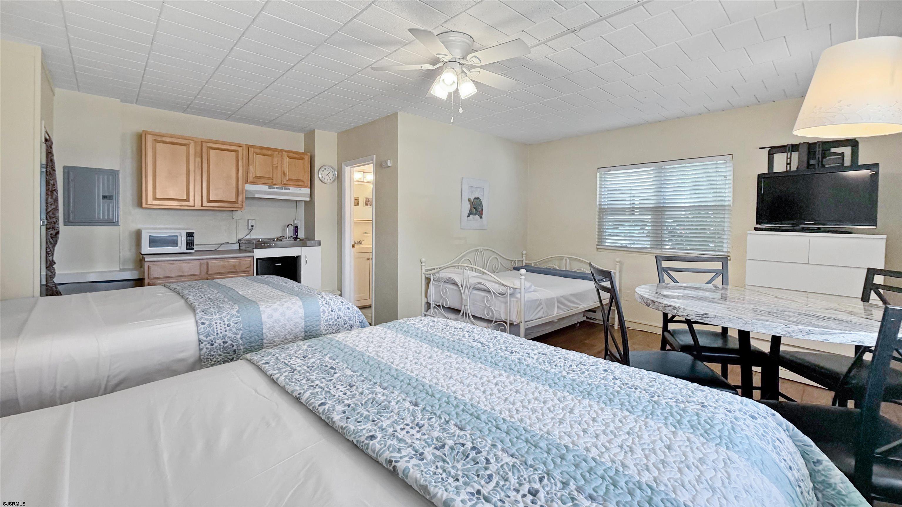840 Ocean Ave Unit: 22