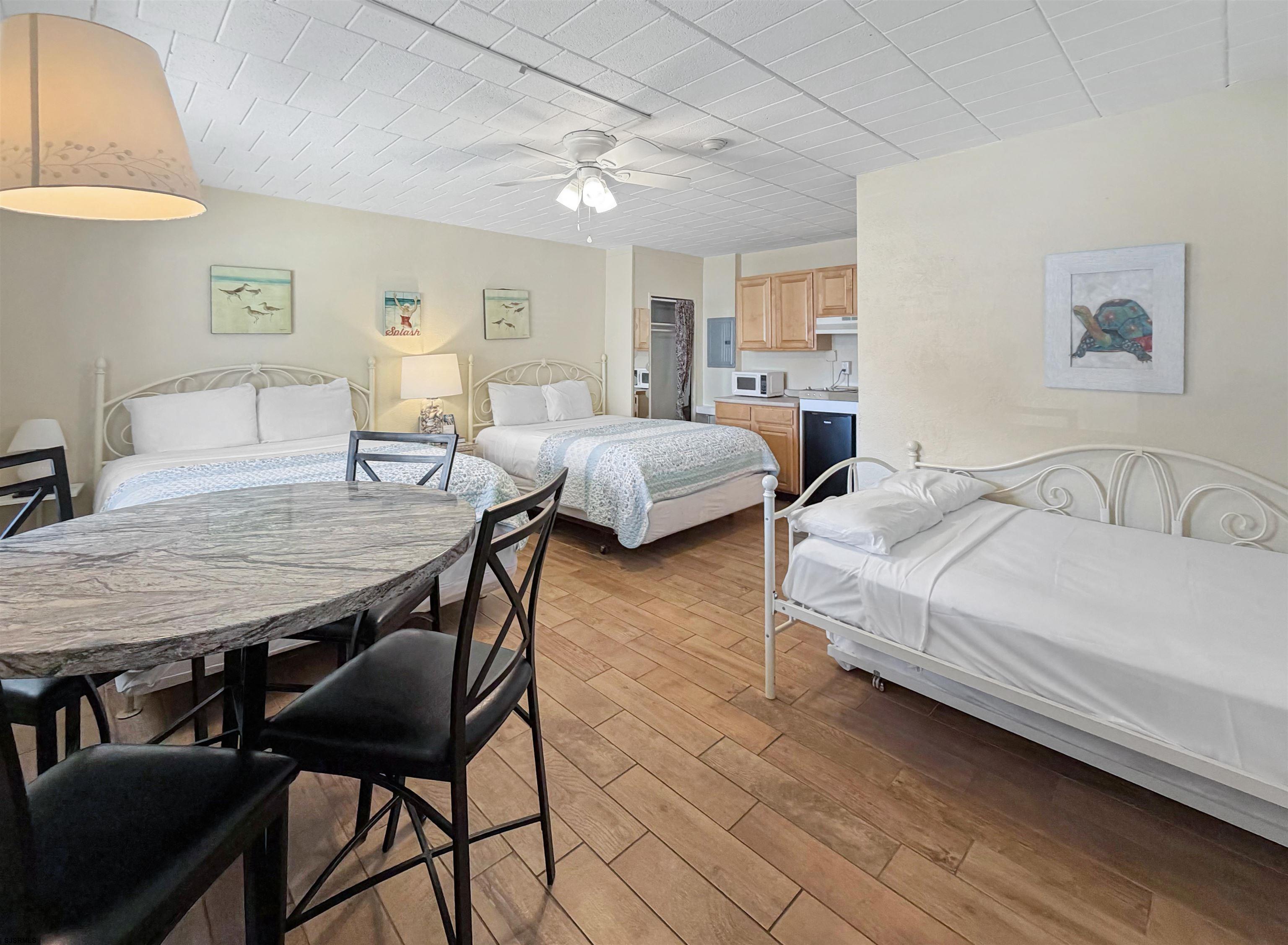 840 Ocean Ave Unit: 22