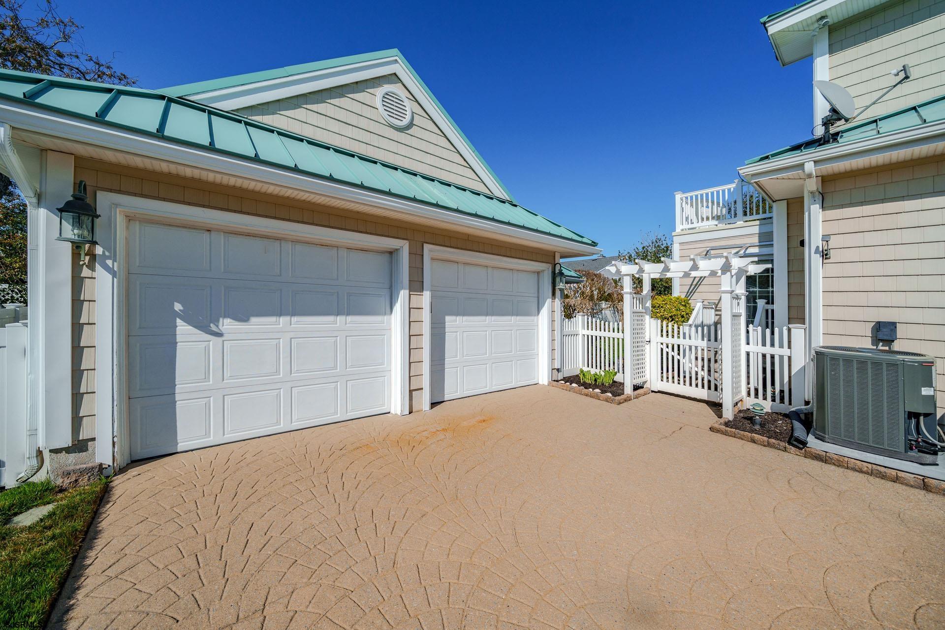 407 E Atlantic Blvd