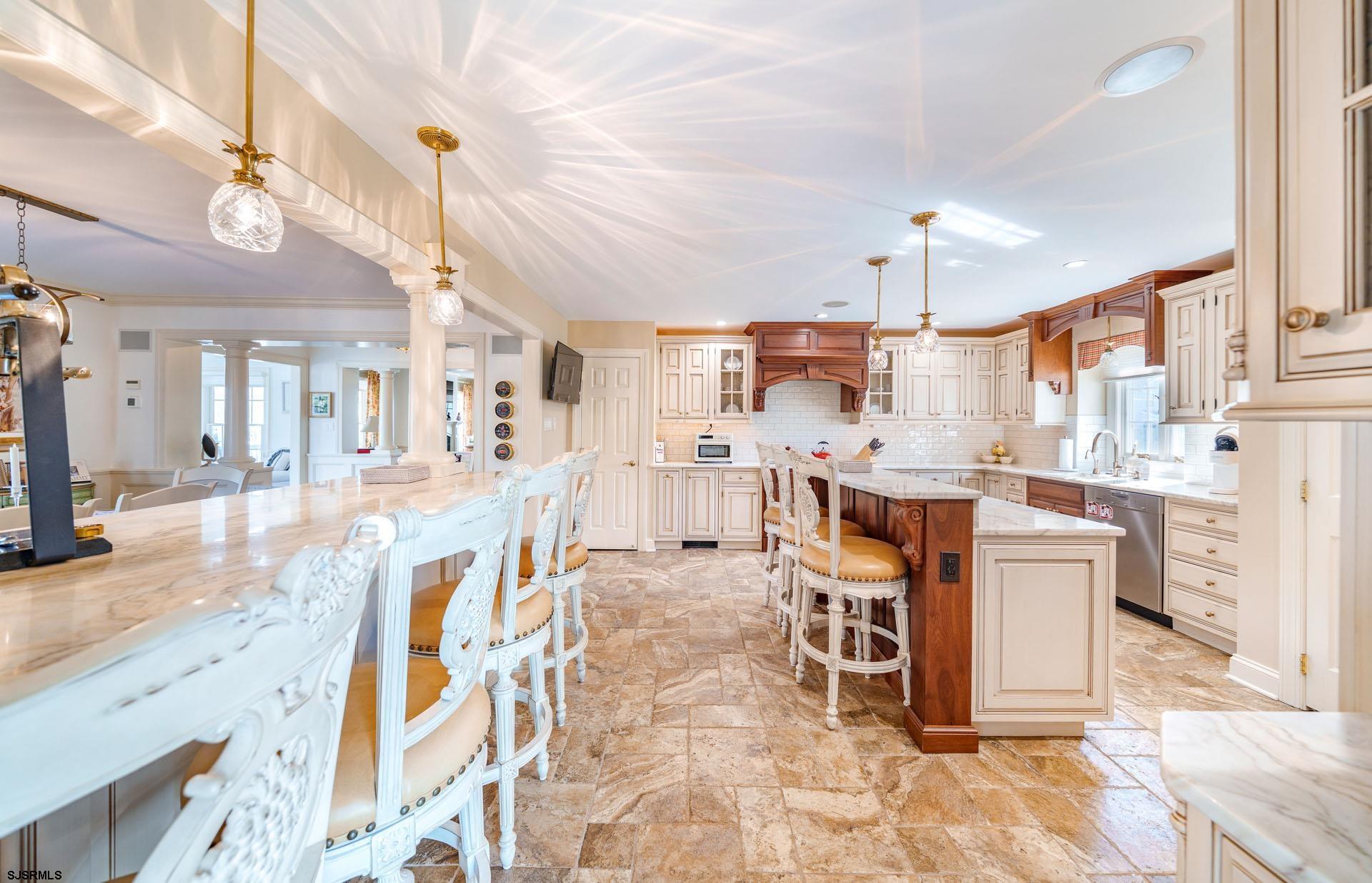 407 E Atlantic Blvd