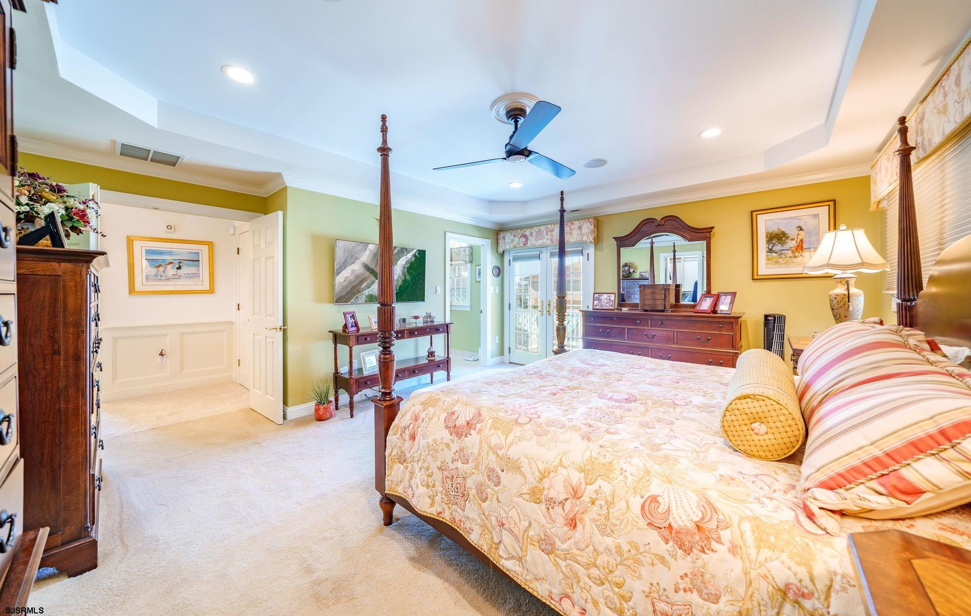 407 E Atlantic Blvd